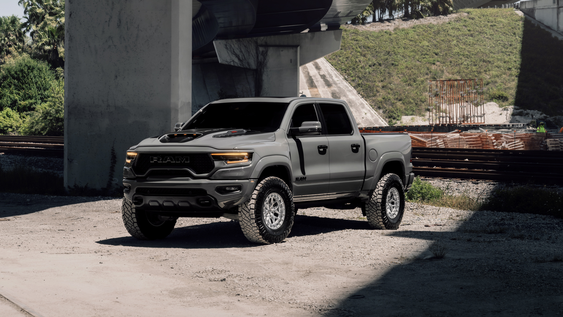 Пикап RAM 1500 TRX