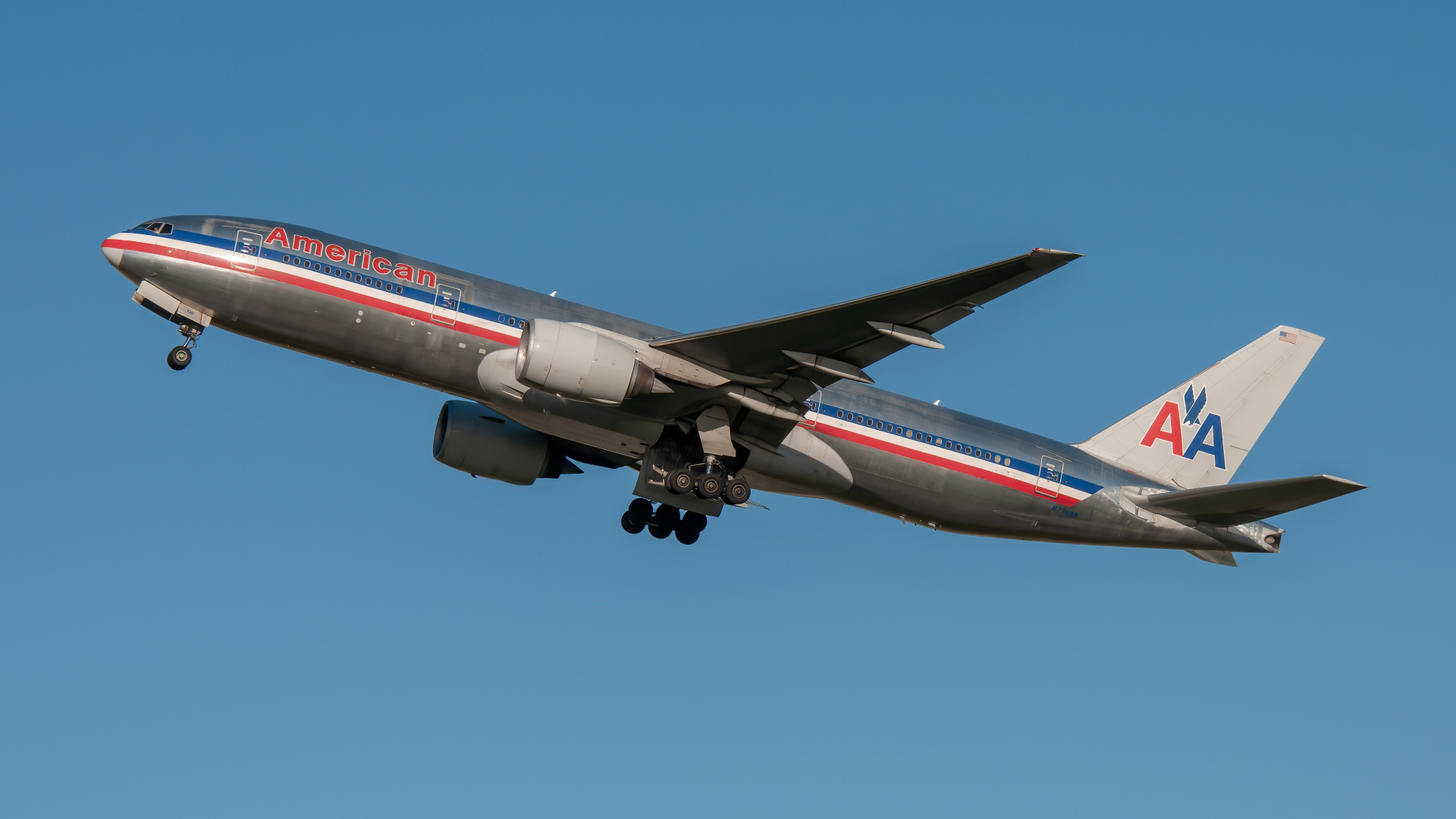 Пассажирский Boeing 777-200ER авиакомпании American