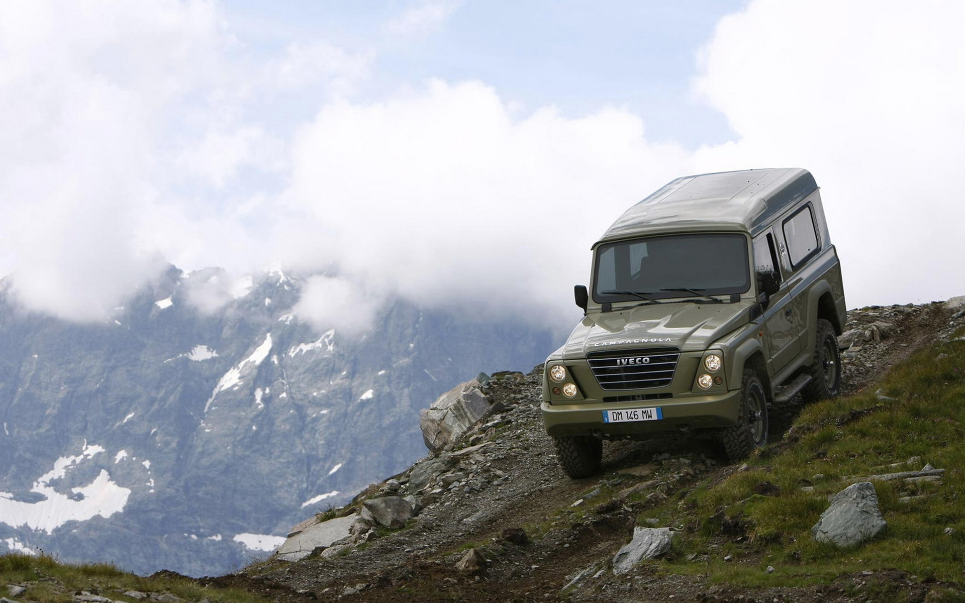 Ивеко Кампагнола спускаясь со склона