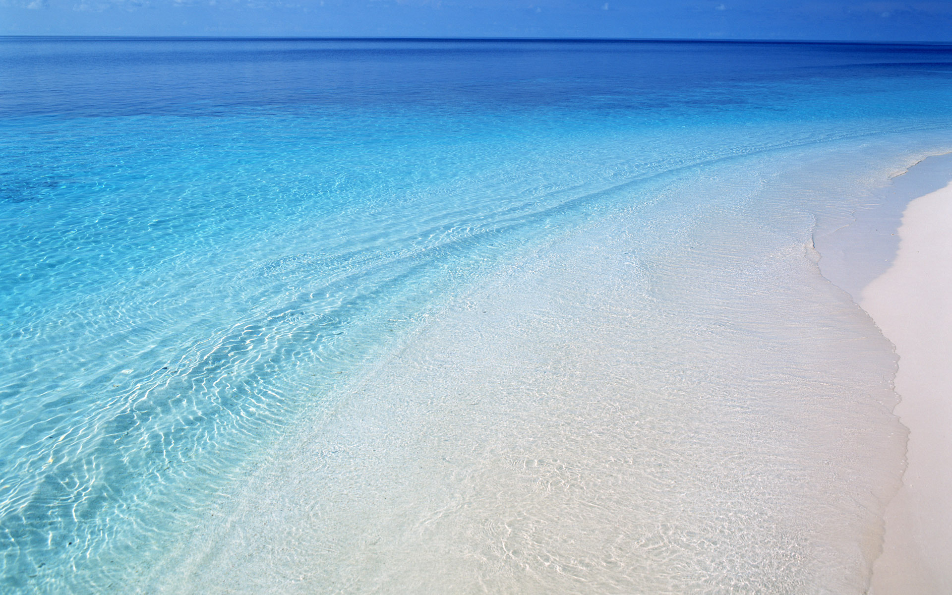 Картинки на рабочий экран. Красивое море. Голубое море. Прозрачное море. Красивое голубое море.