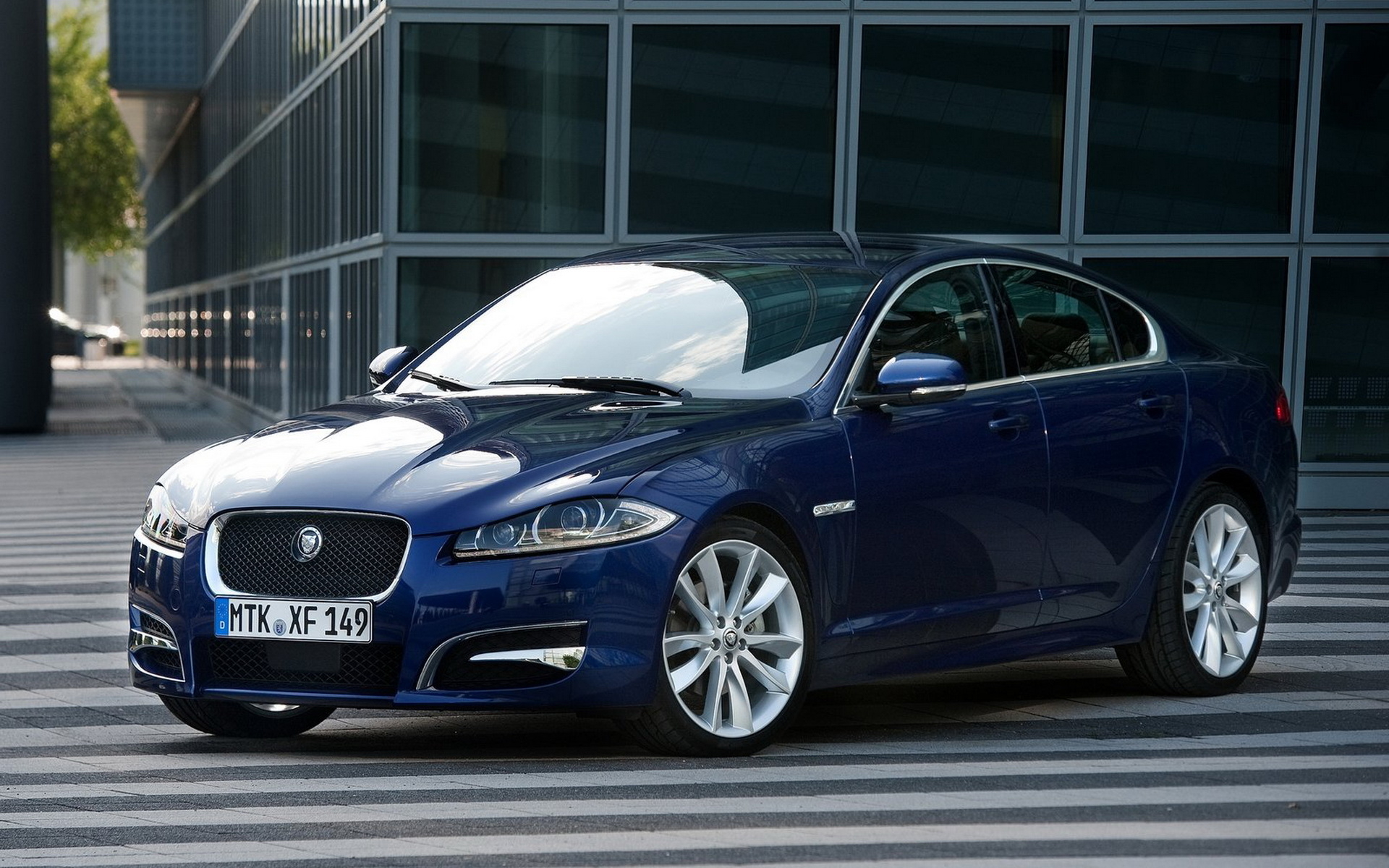 Jaguar-XF 2012 wallpapers and images - wallpapers ...