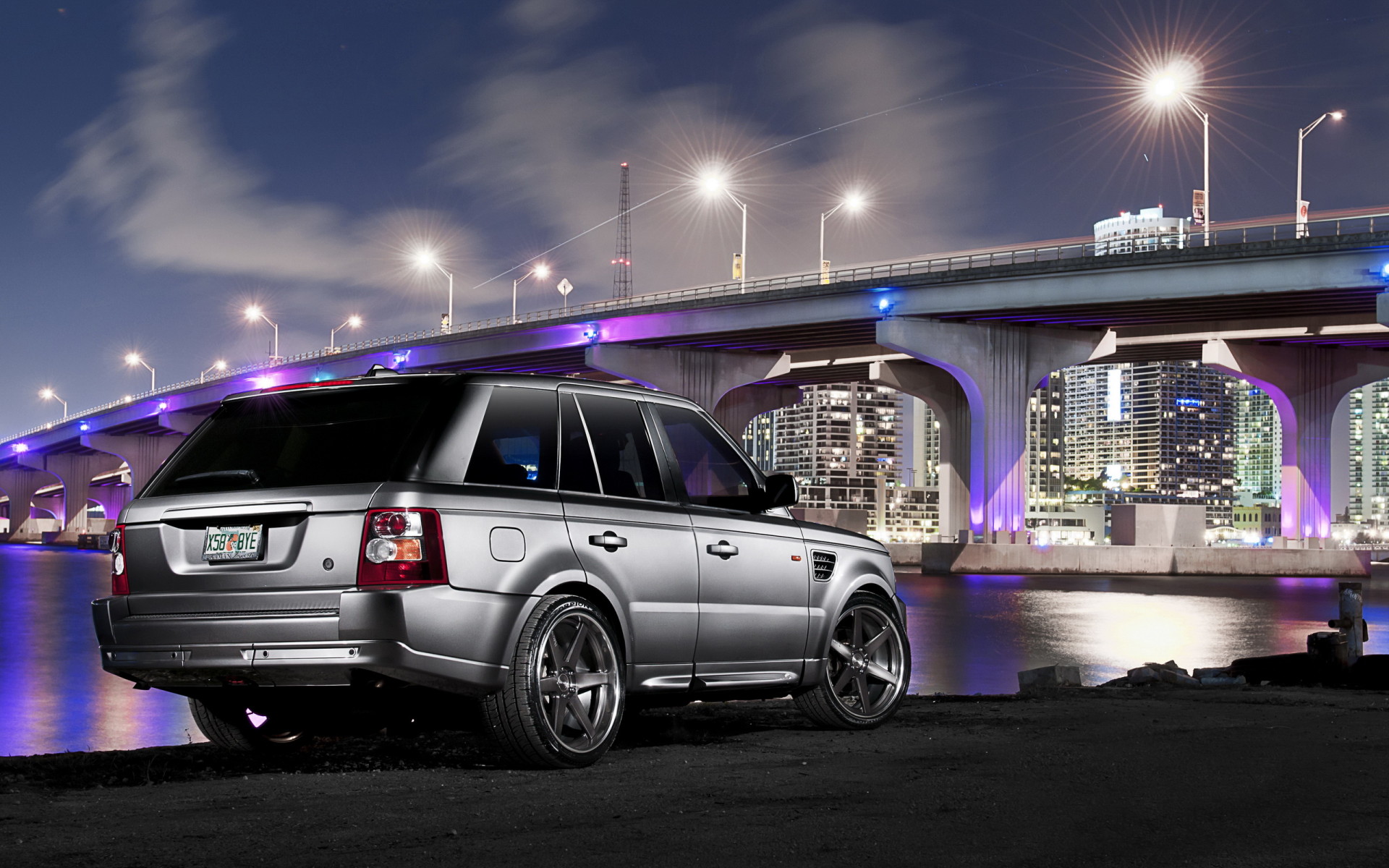 Land Rover - Range Rover Sport