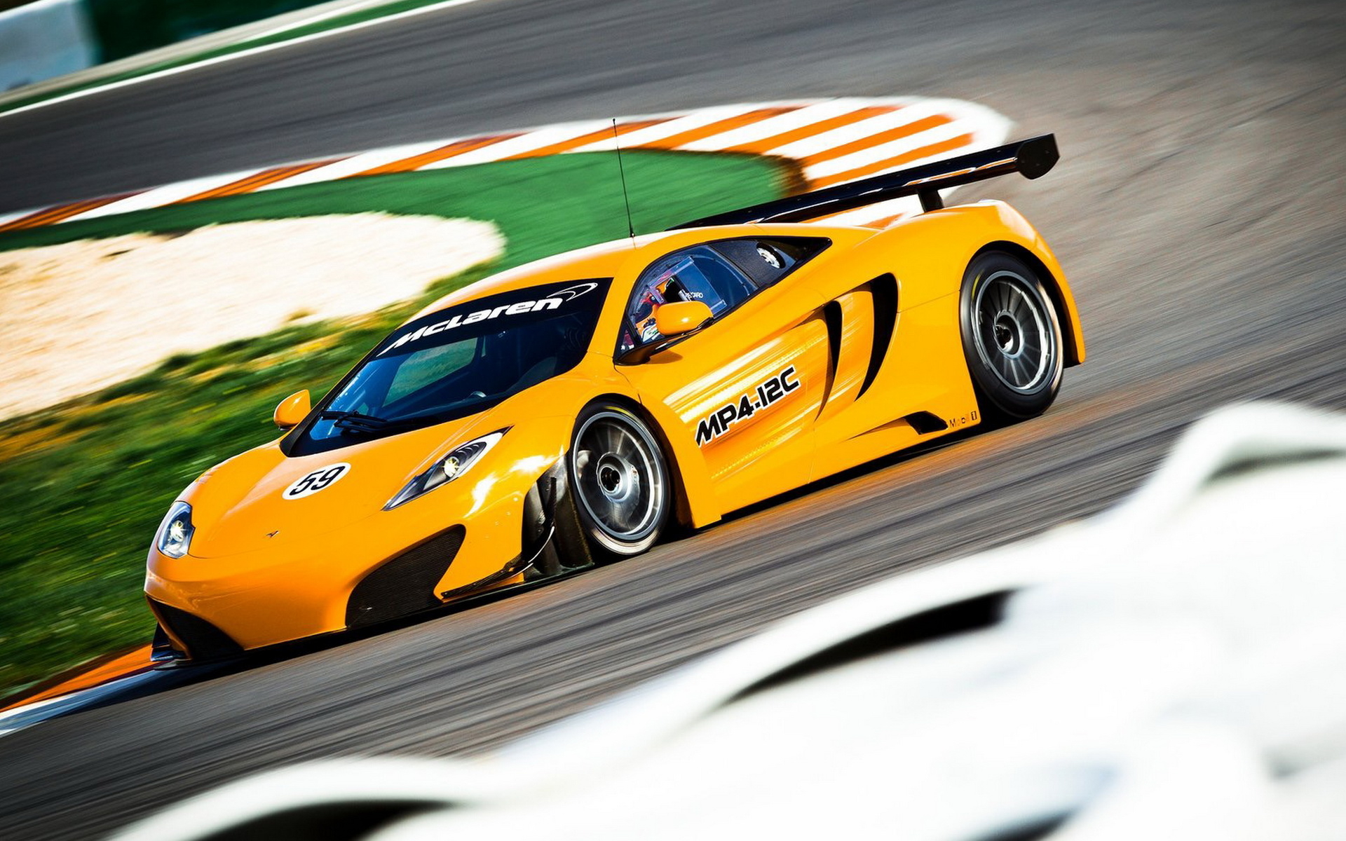 McLaren-MP4-12C GT3