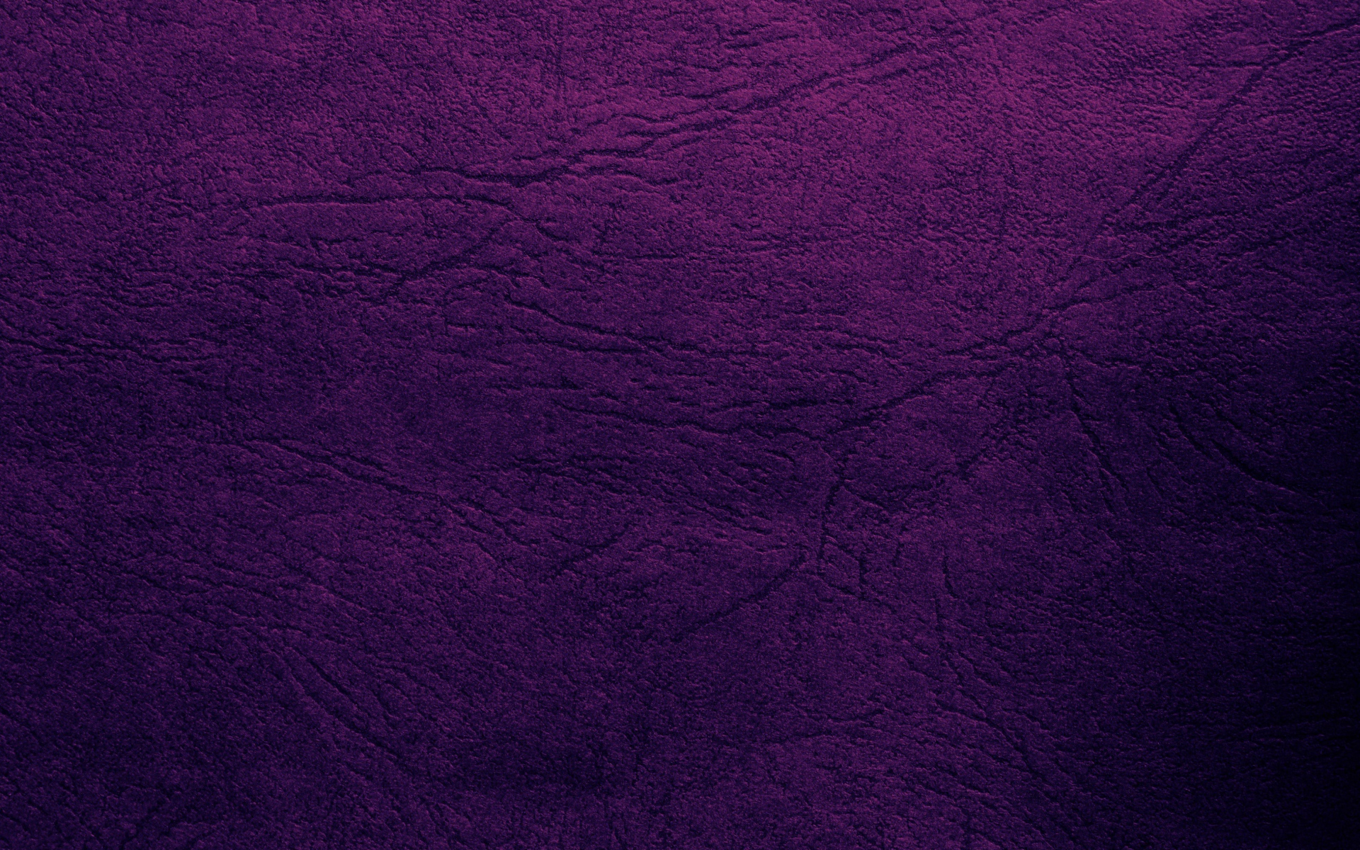 Фиолетовая кожа