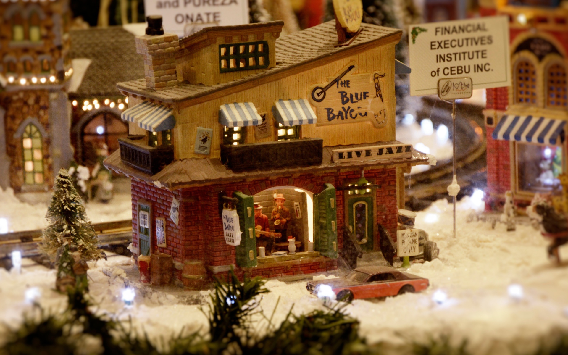 Игрушечный город зимой