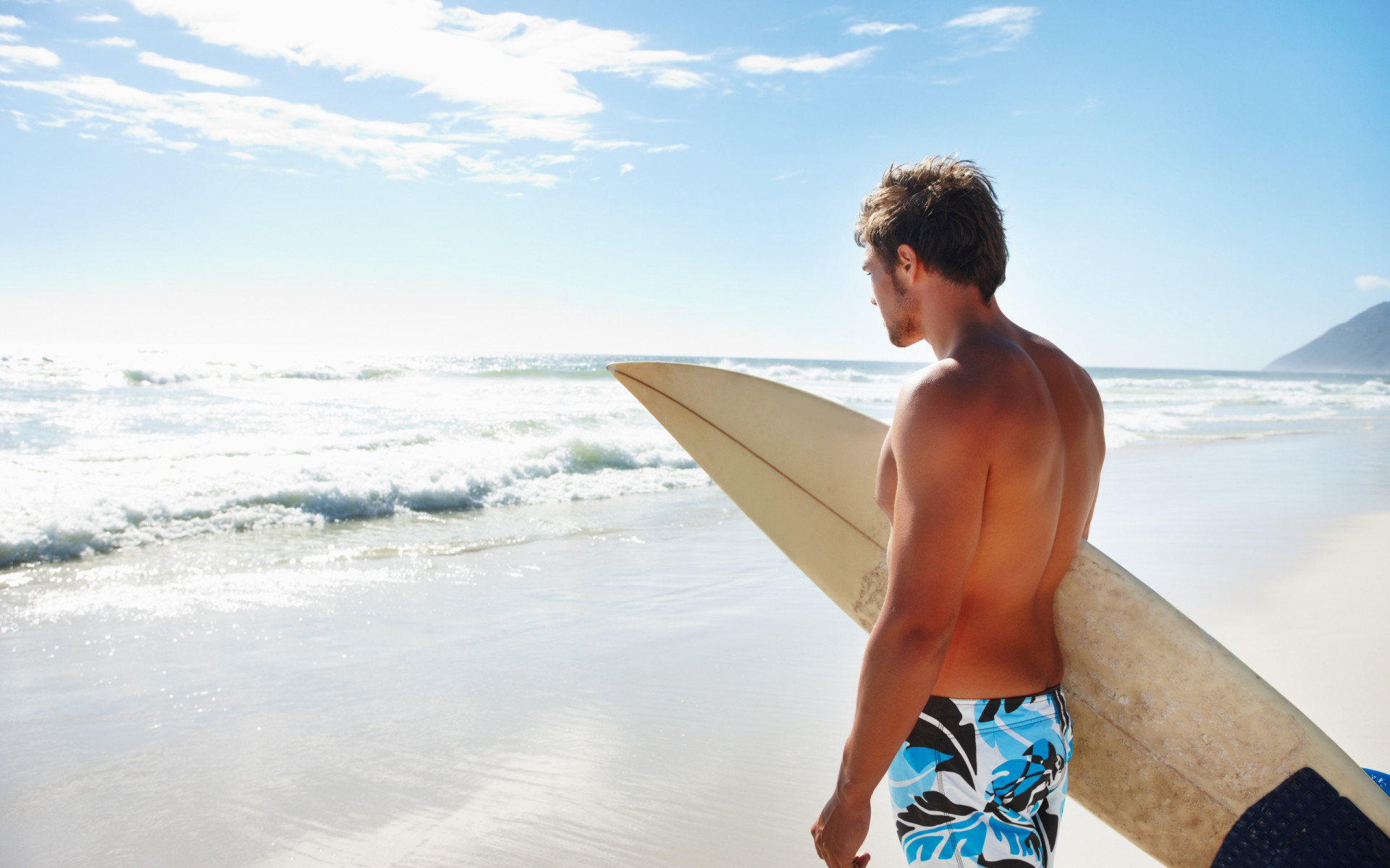 Парень с доской