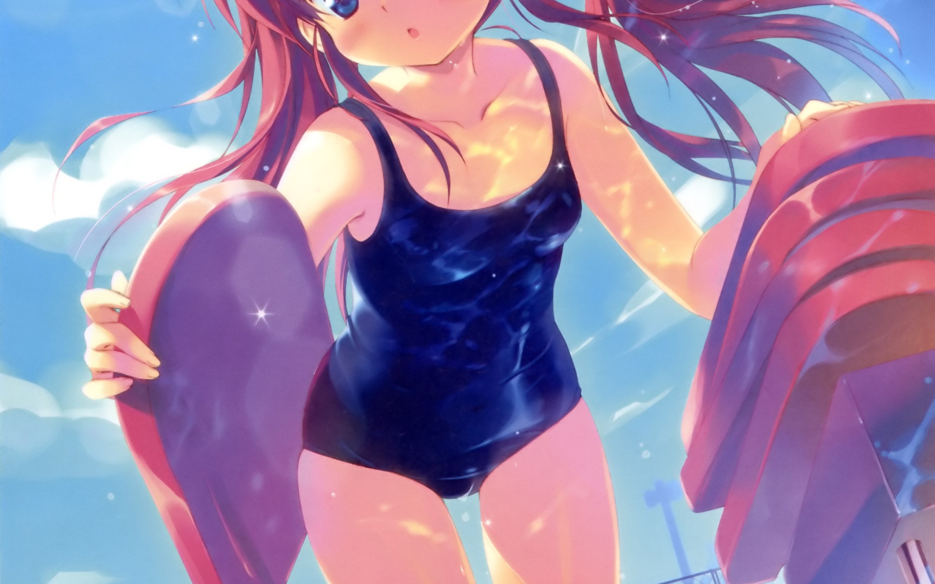 Девочка идет купаться