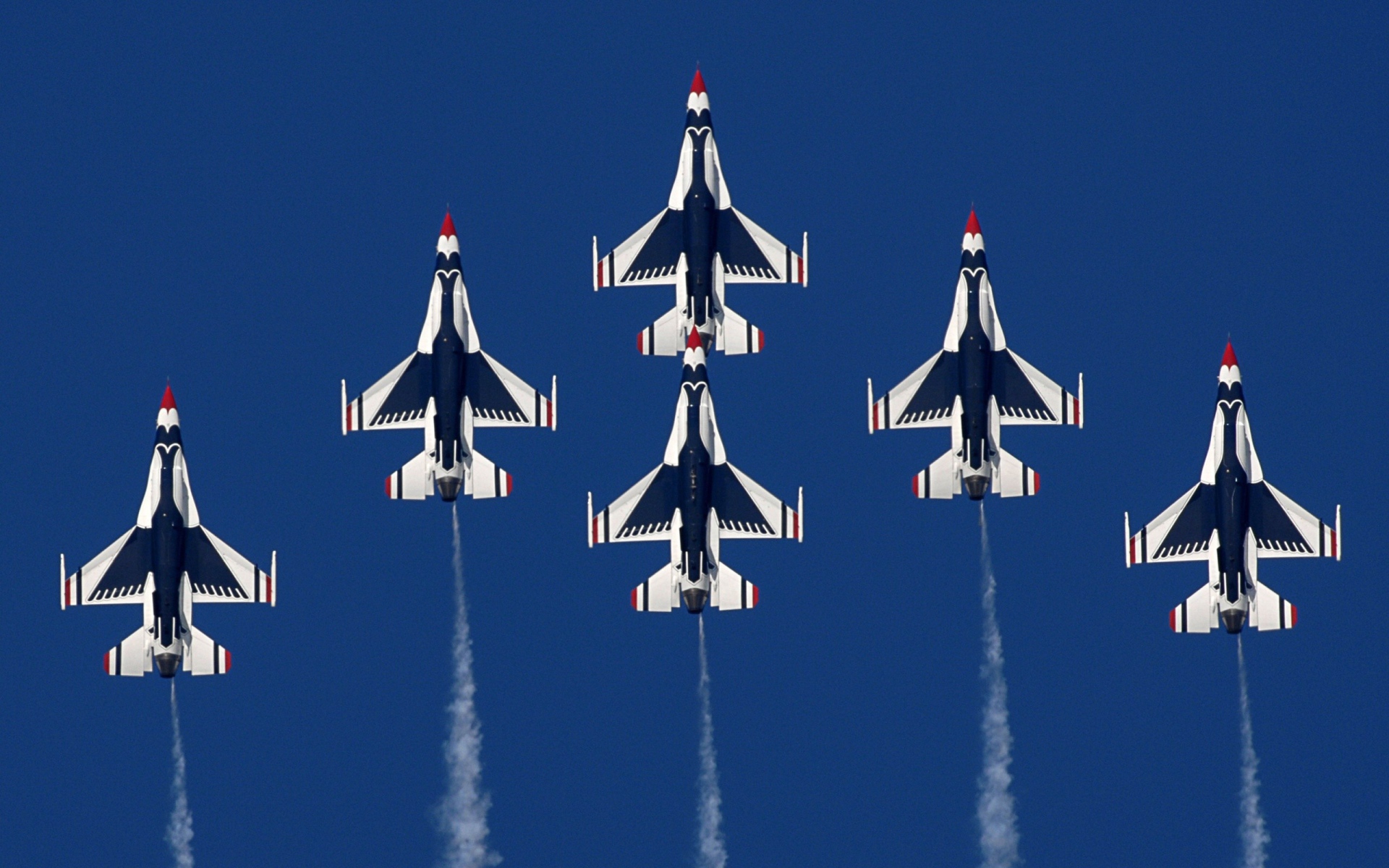 Самолеты F-16 Fighting Falcon