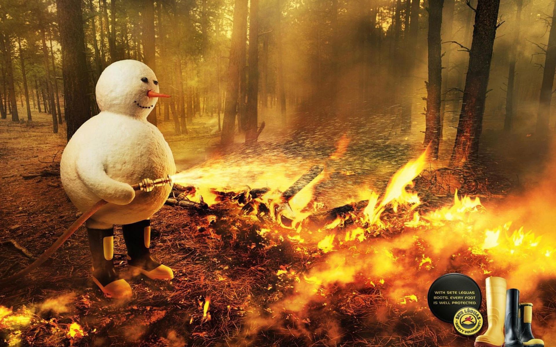 Снеговик тушит пожар