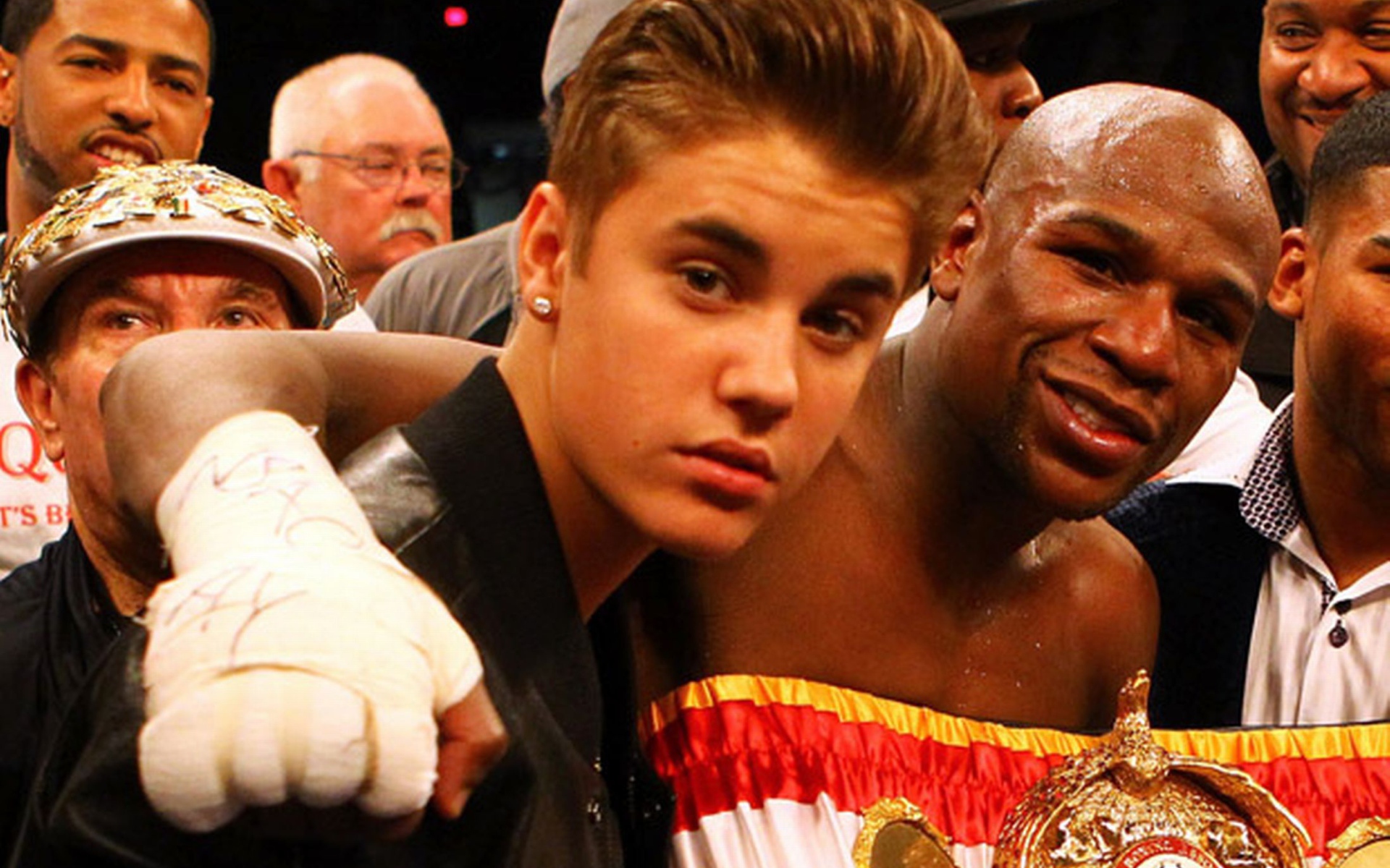 Флойд Мэйуэзер-младший и Джастин Бибер