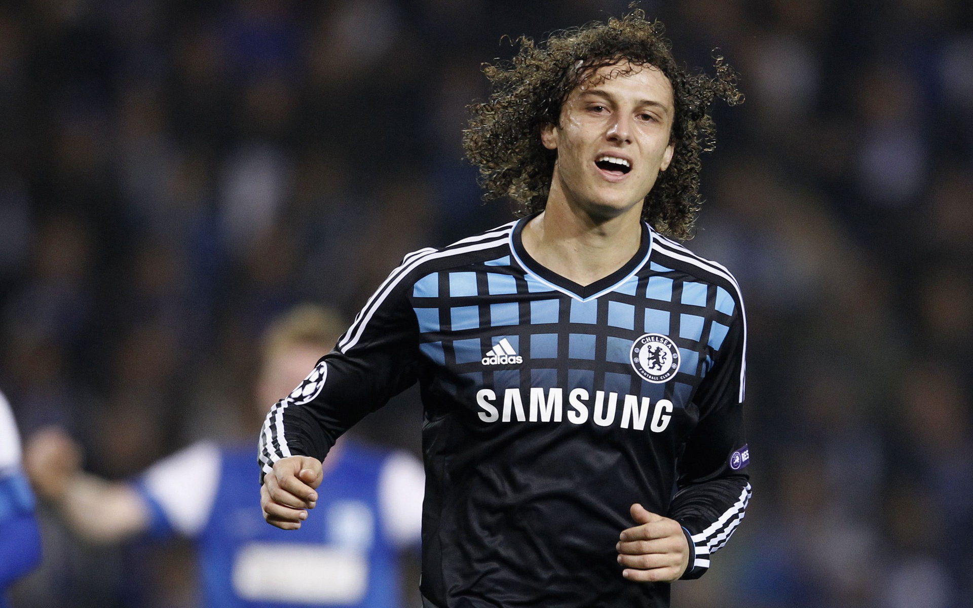 Футболист Челси Давид Луис устал после игры