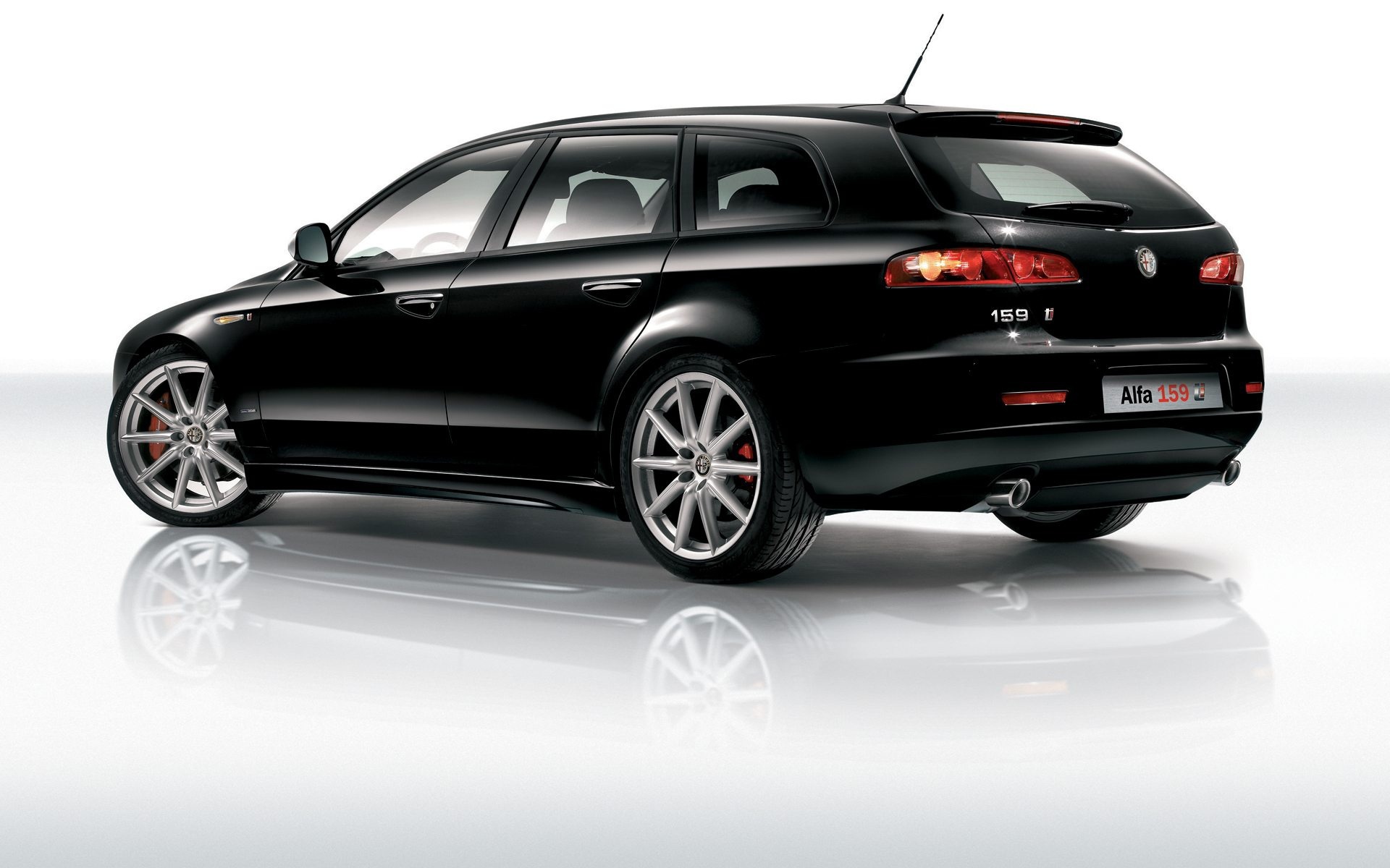 Надежный автомобиль Alfa Romeo 169