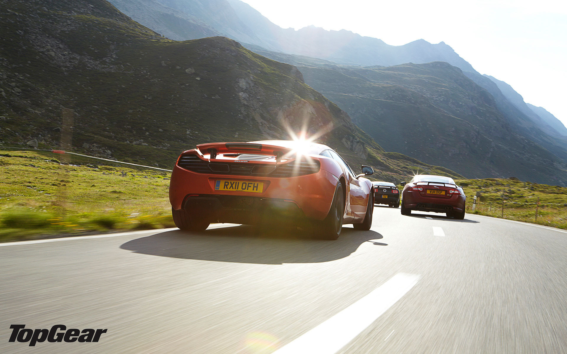 Фото автомобиля Aston Martin top gear