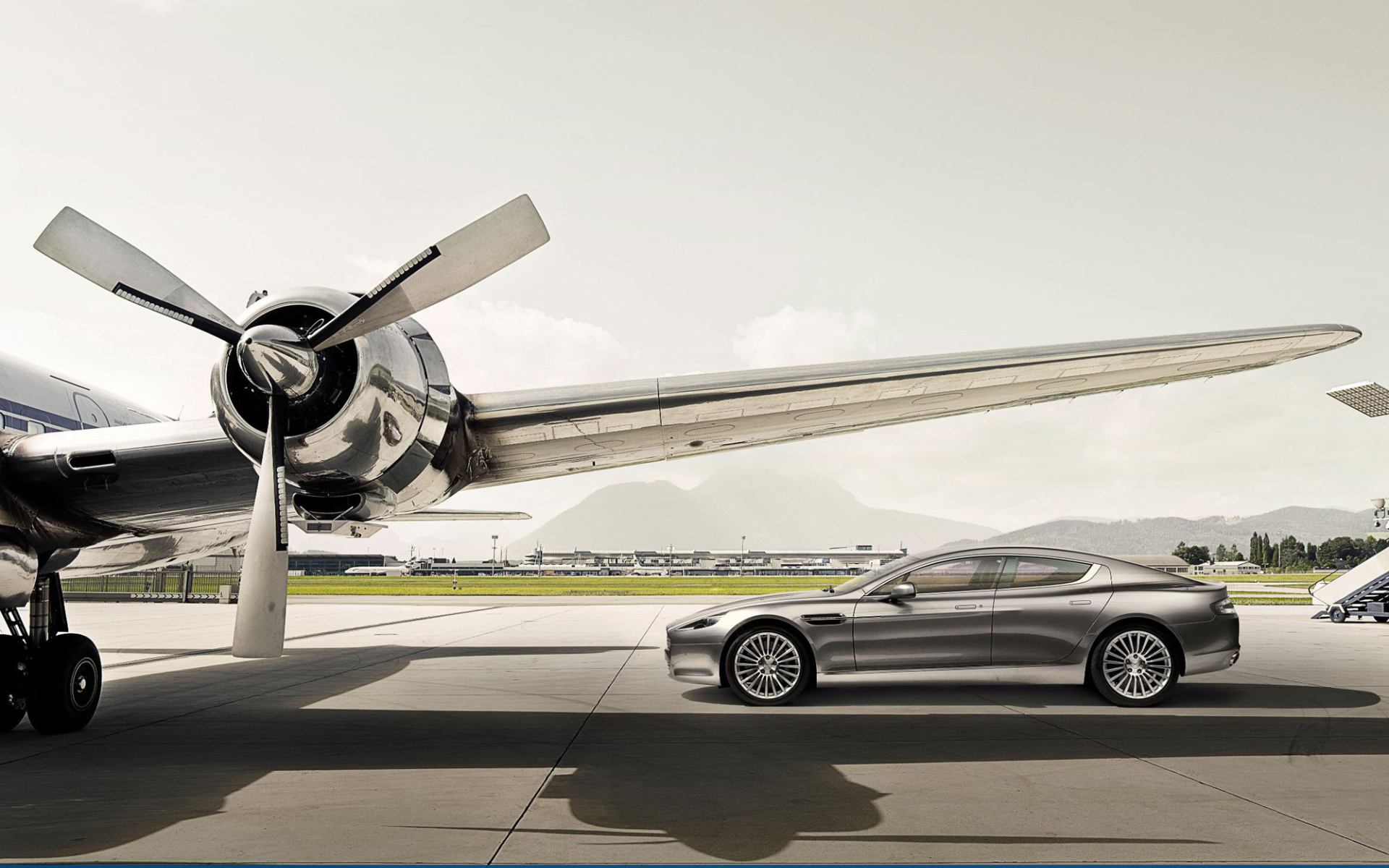 Надежный автомобиль Aston Martin aspire