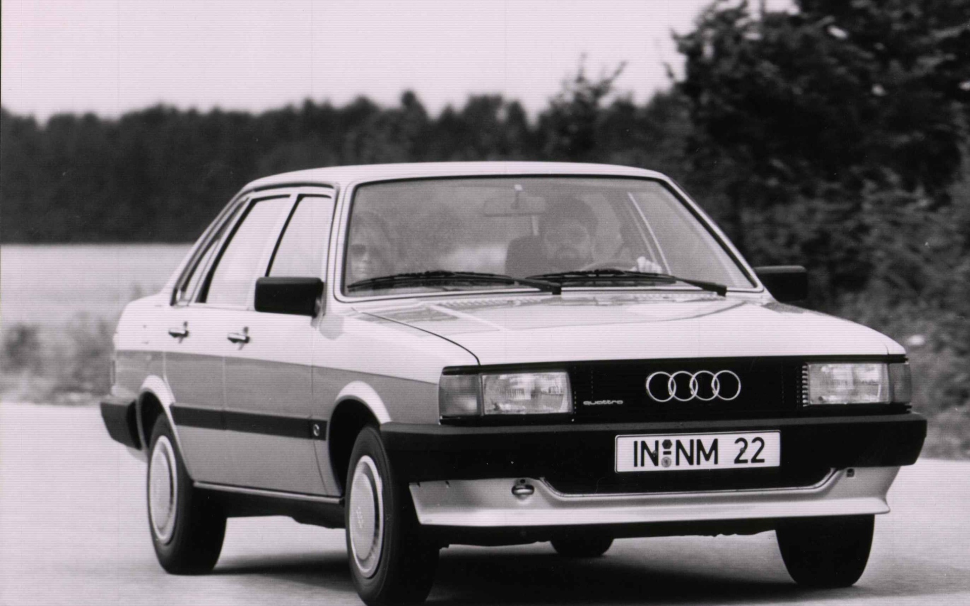 Надежный автомобиль Audi 80