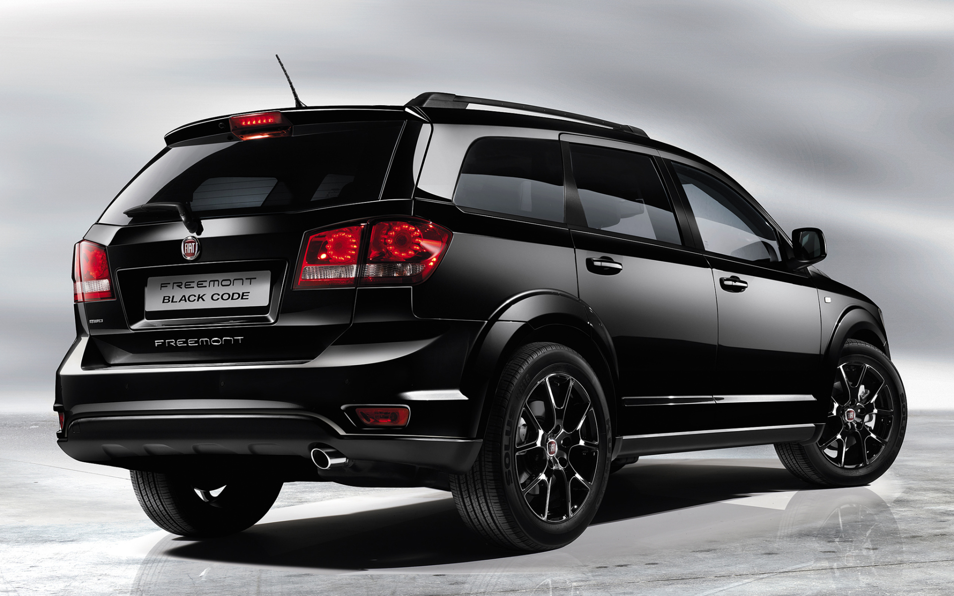 Надежный автомобиль Fiat Freemont