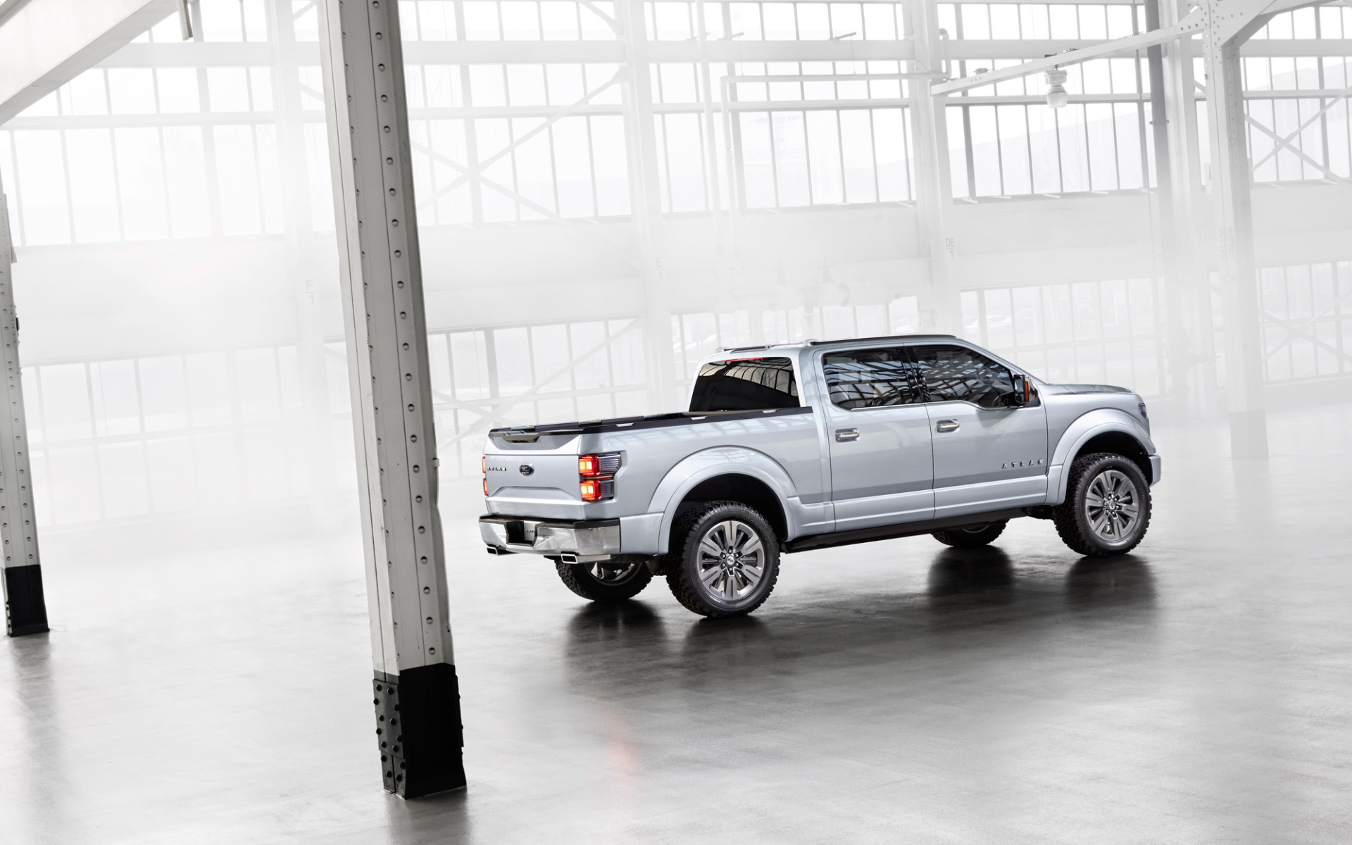 Дизайн автомобиля Ford Atlas 2014