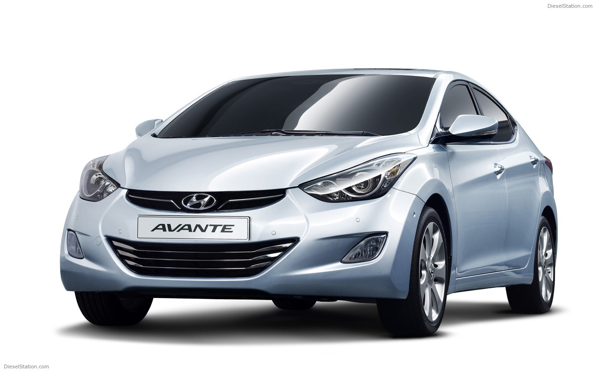 Красивый автомобиль Hyundai Elantra в Москве