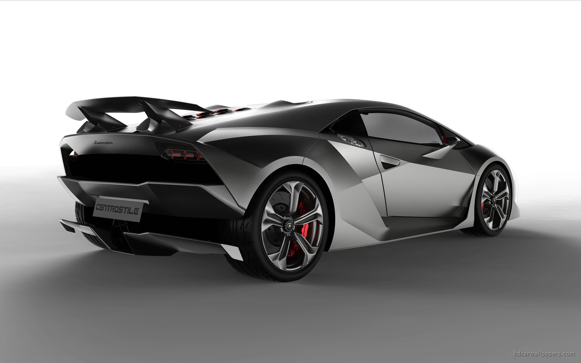 Тест драйв автомобиля Lamborghini Sesto Elemento