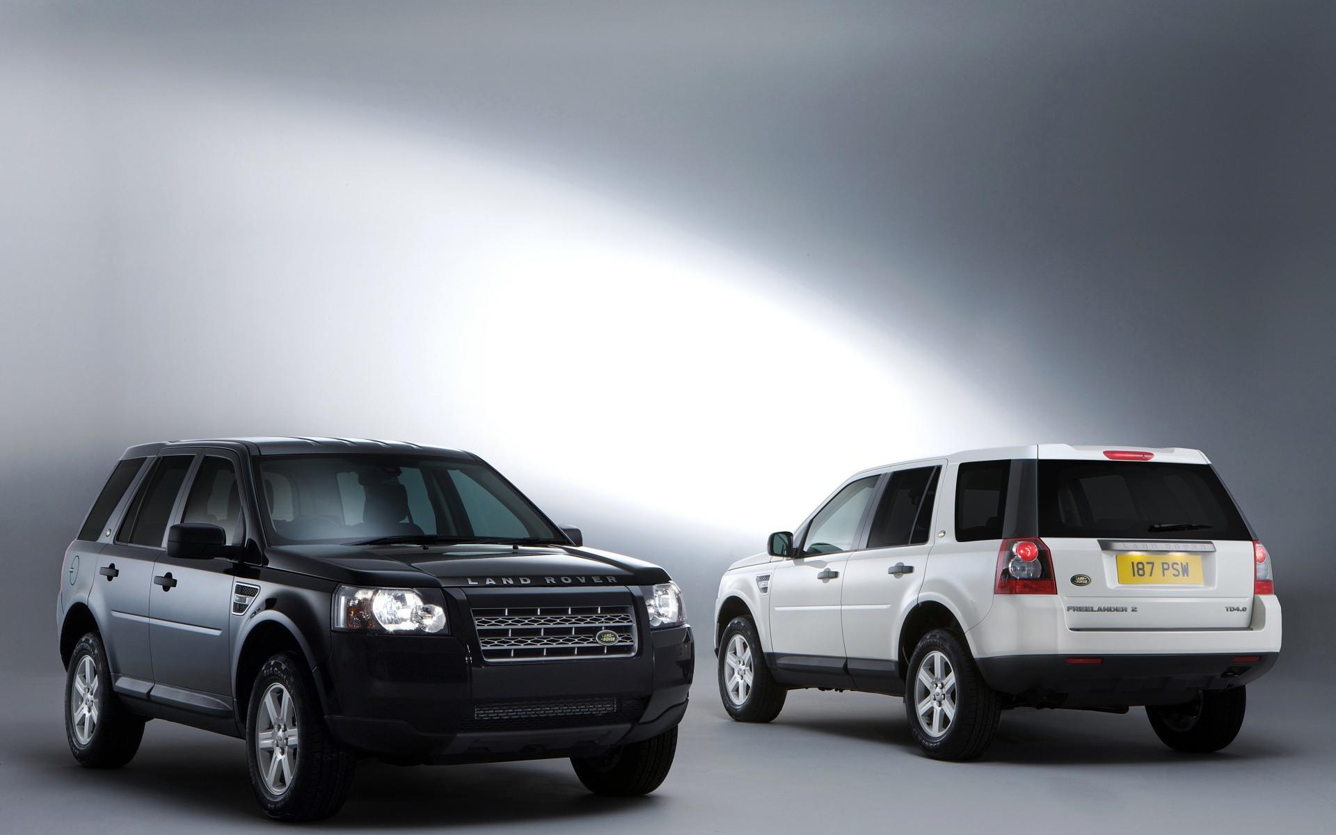 Тест драйв автомобиля Land Rover Freelander 2