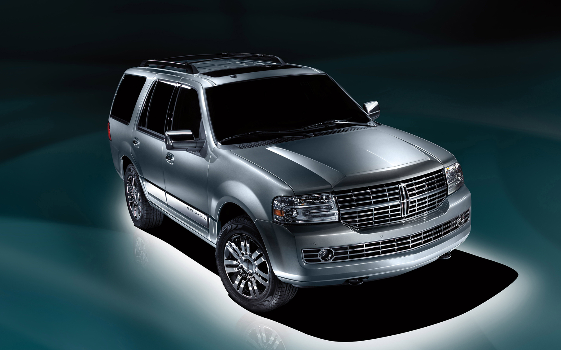 Надежная машина Lincoln Navigator 2014