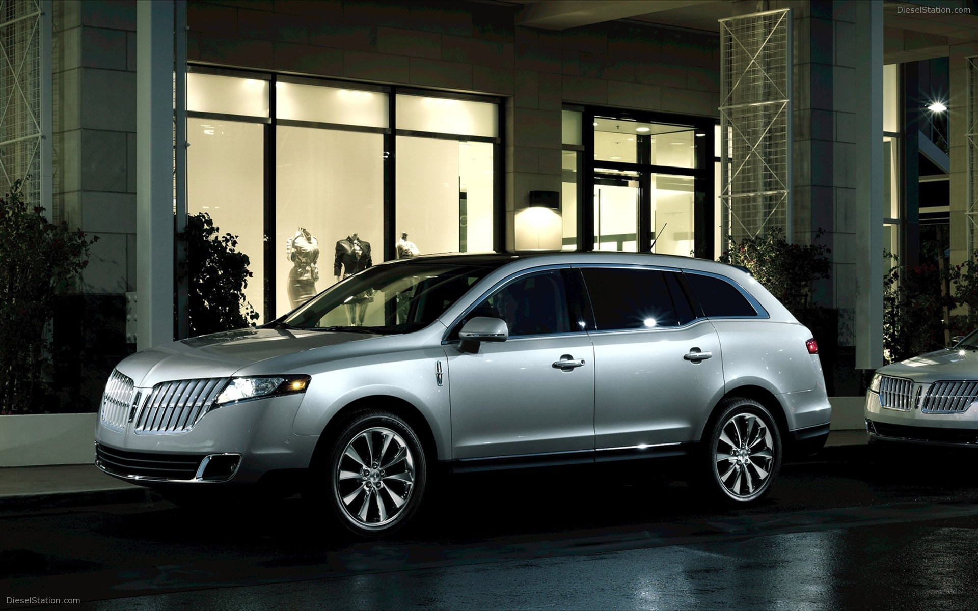 Надежная машина Lincoln Town Car