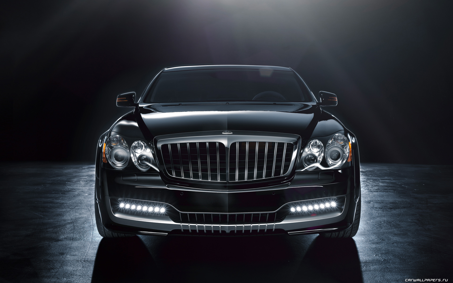Красивый автомобиль Maybach  2014 в Москве