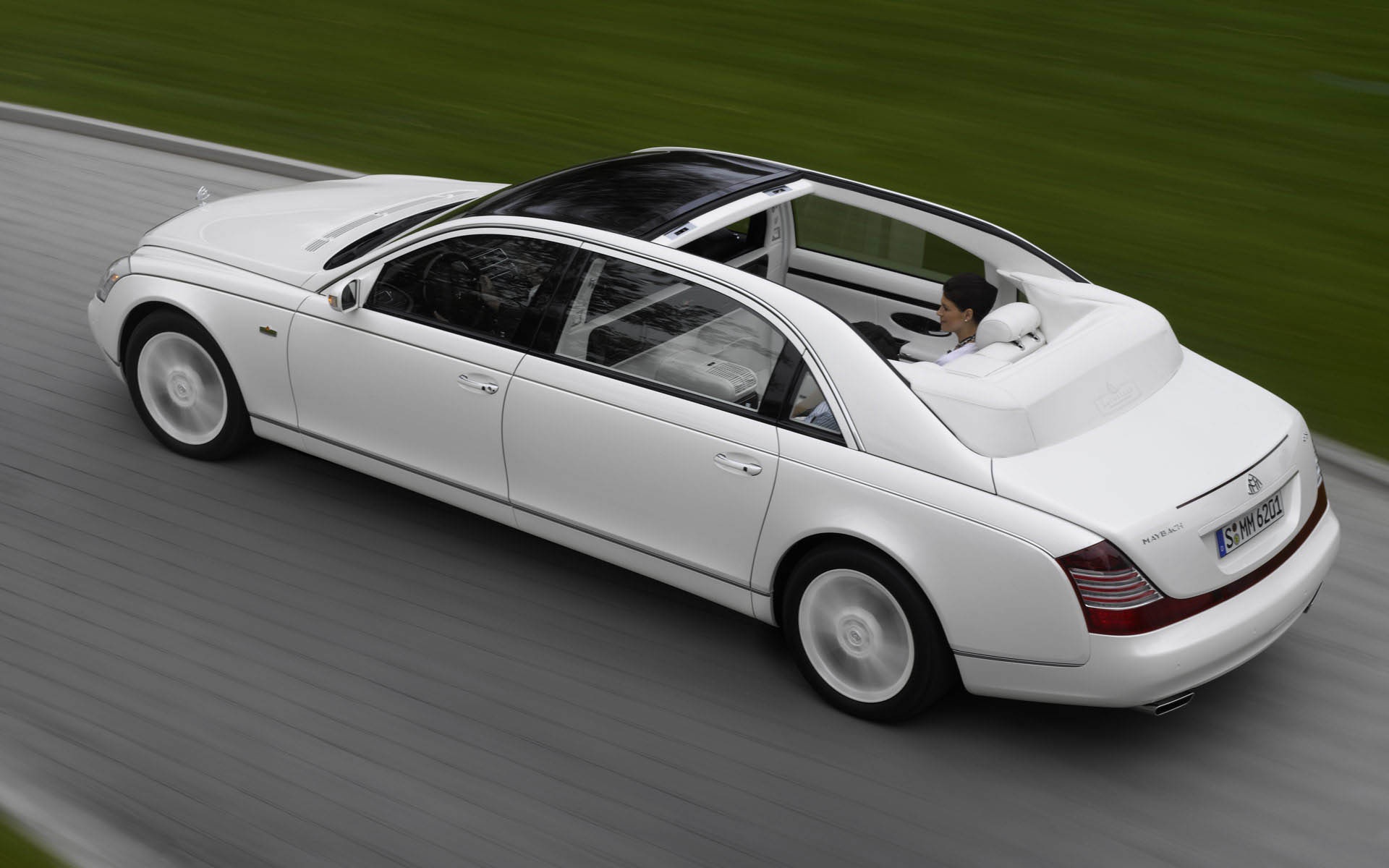  Новая машина Maybach  2014