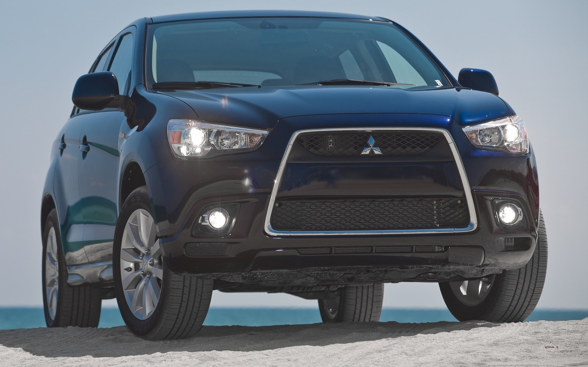 Дизайн автомобиля Mitsubishi Outlander