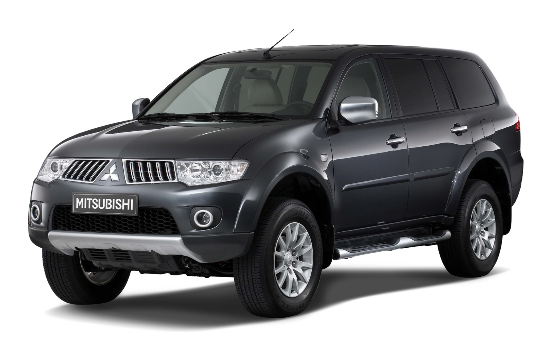Дизайн автомобиля Mitsubishi Pajero Sport
