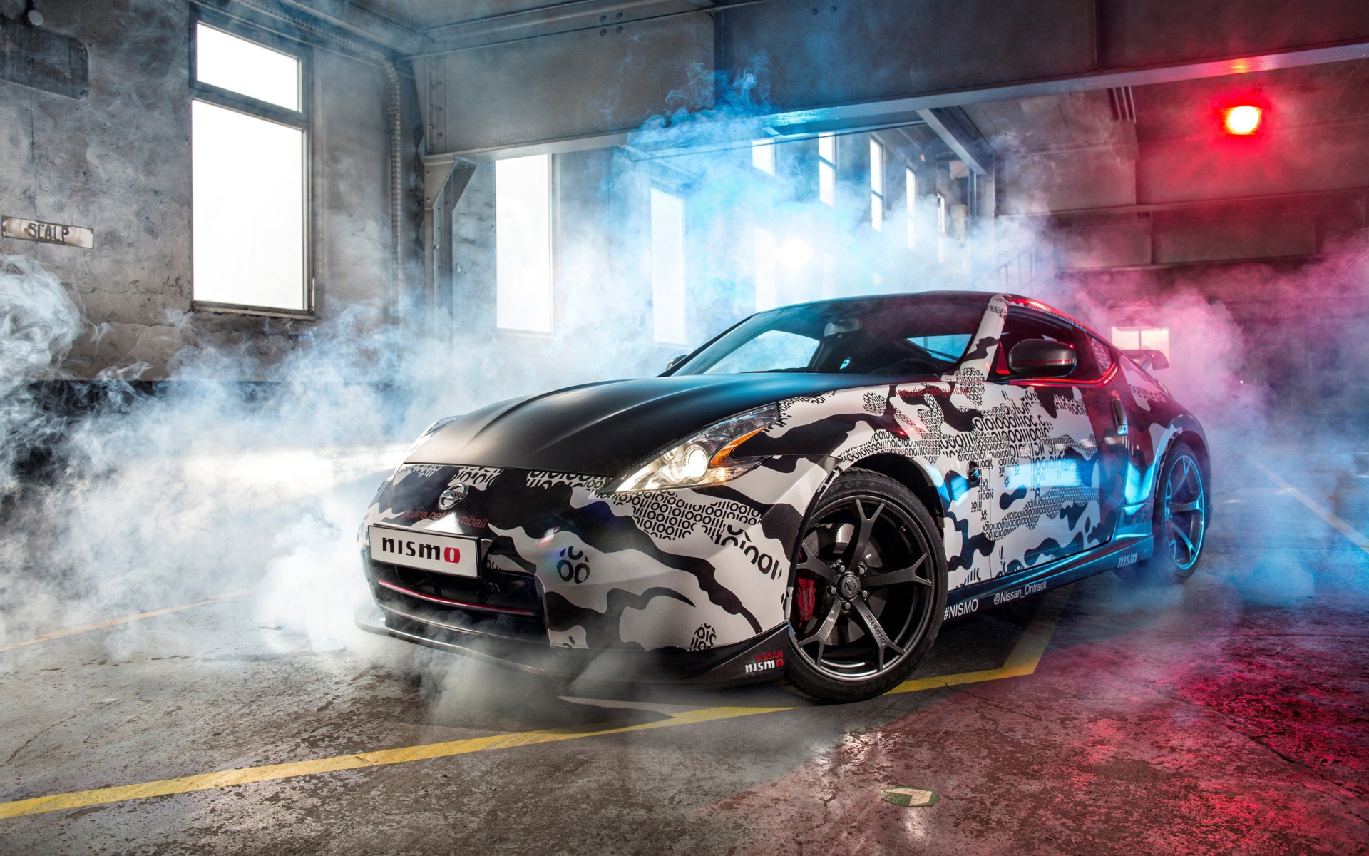 Автомобиль Nissan 370z nismo