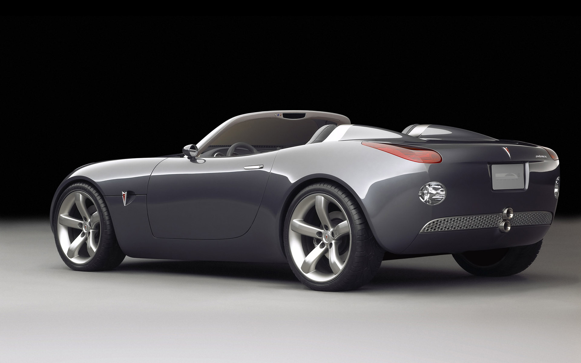 Автомобиль марки Pontiac модели Solstice