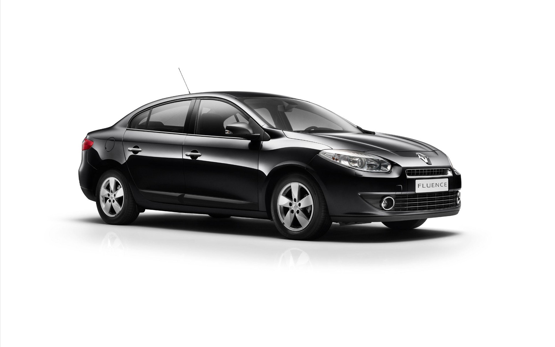 Надежная машина Renault Fluence
