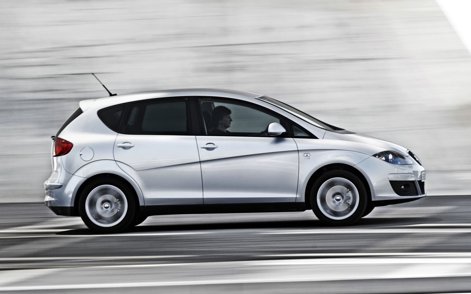  Красивый автомобиль Seat Altea в Москве