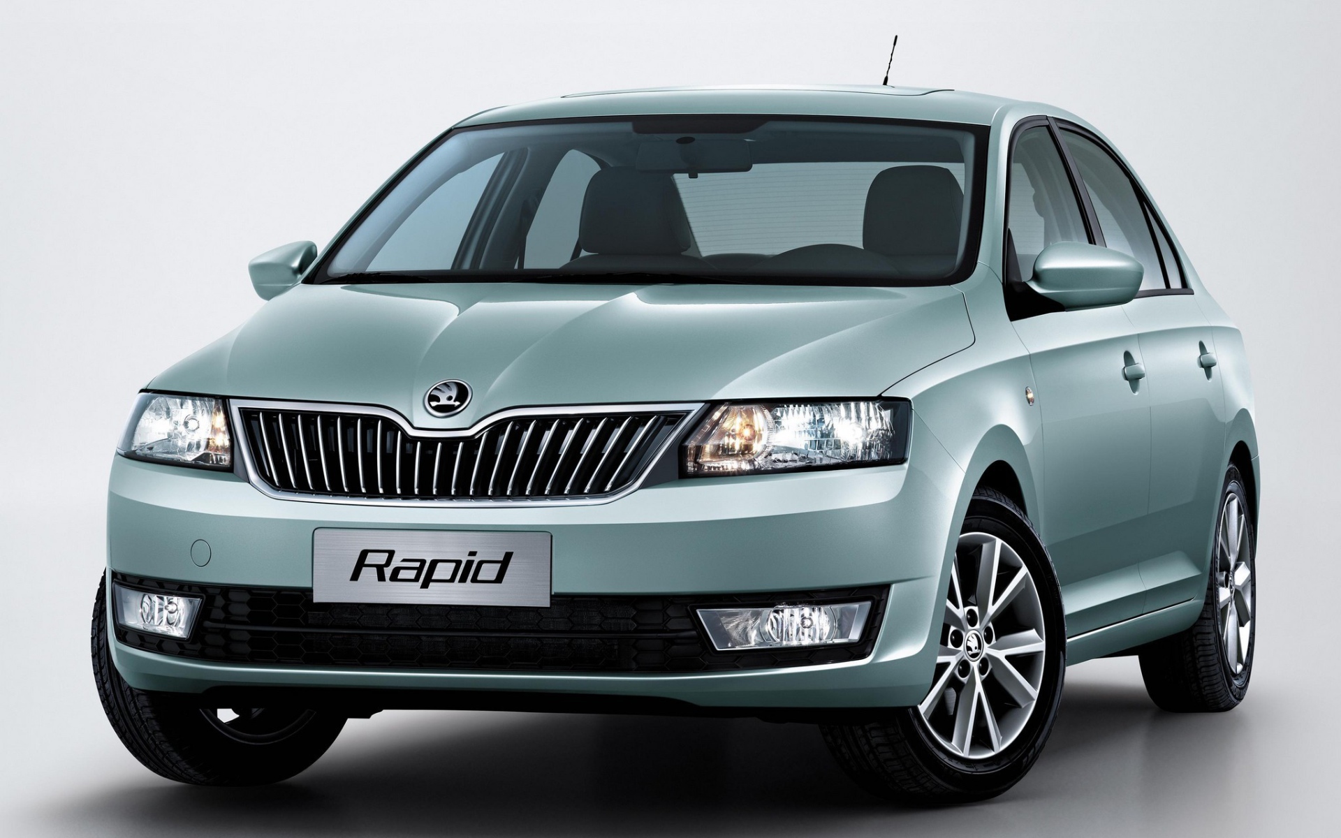 Автомобиль марки Skoda модели Rapid