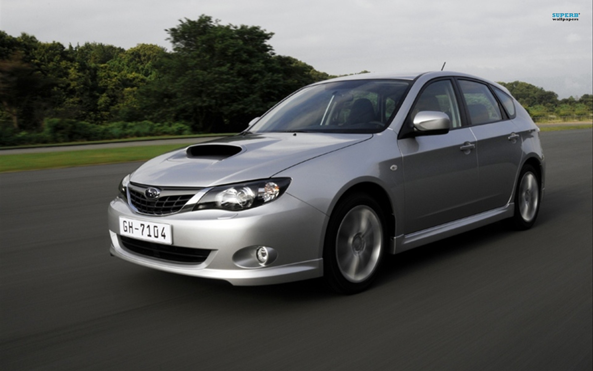 Красивый автомобиль Subaru Boxer в Москве