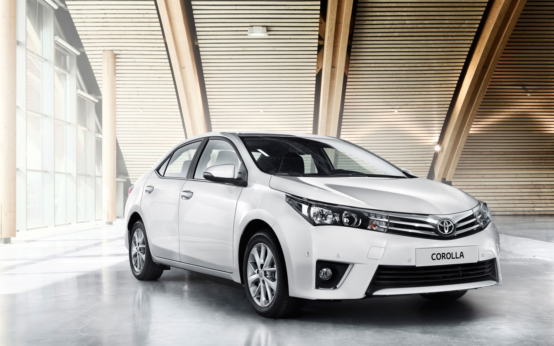 Надежная машина Toyota Corolla 2014
