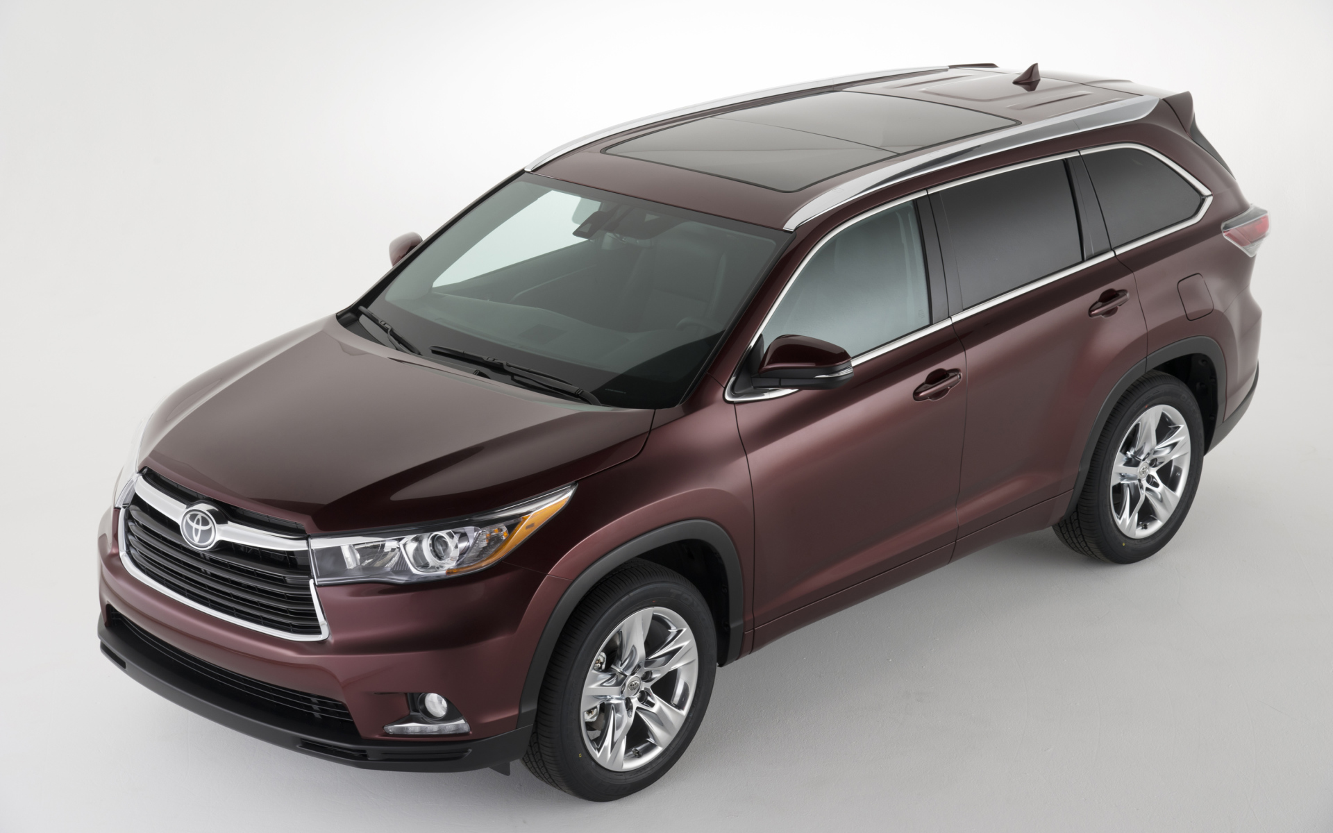 Тест драйв автомобиля Toyota Highlander 2014
