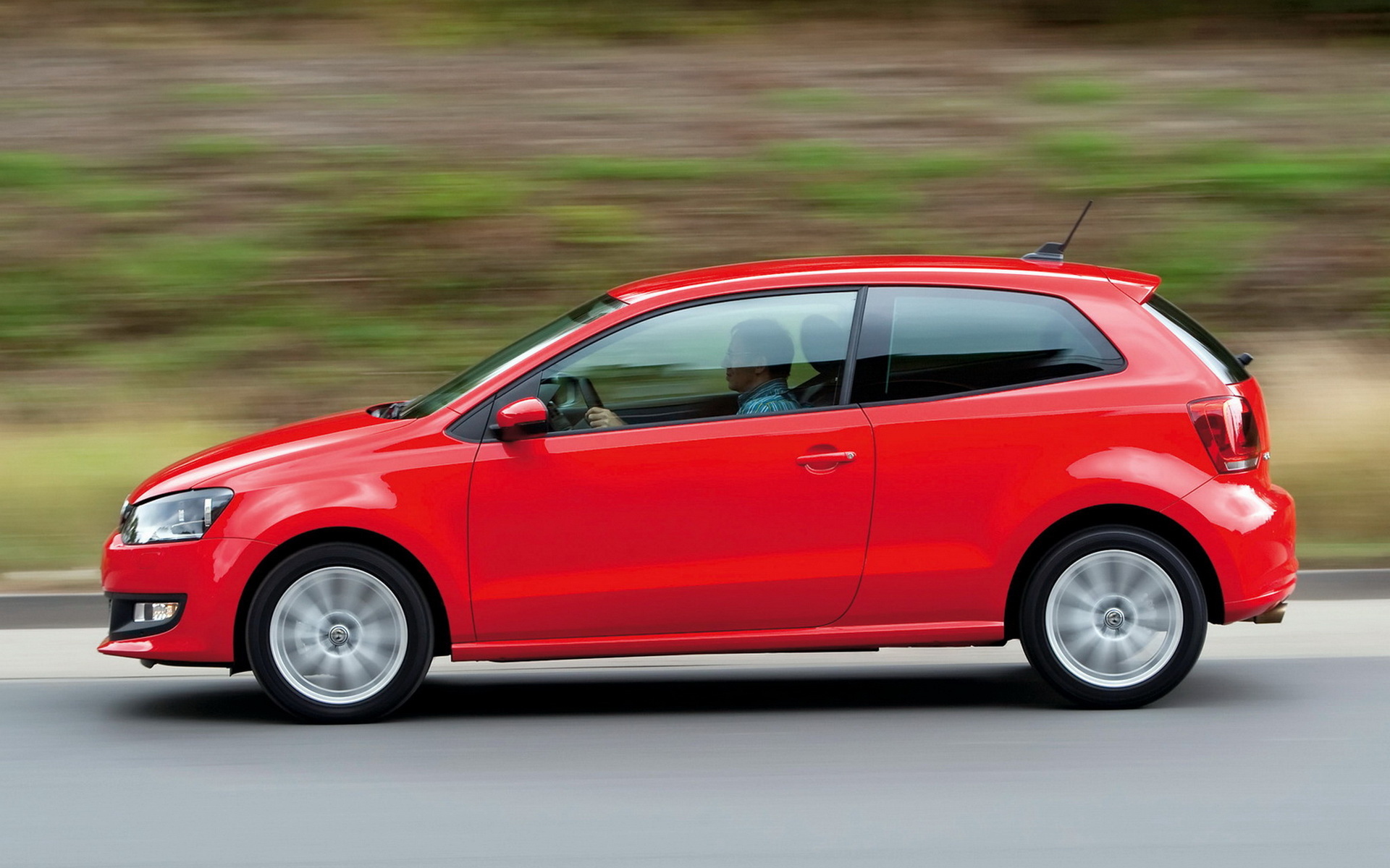 Надежный автомобиль Volkswagen  Polo (Поло) 2014