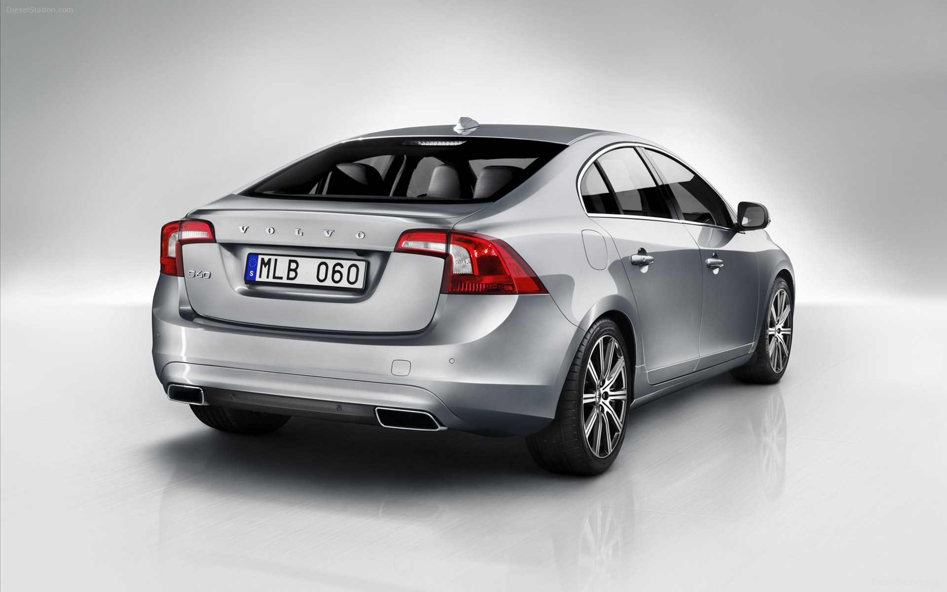 Автомобиль марки Volvo модели s60