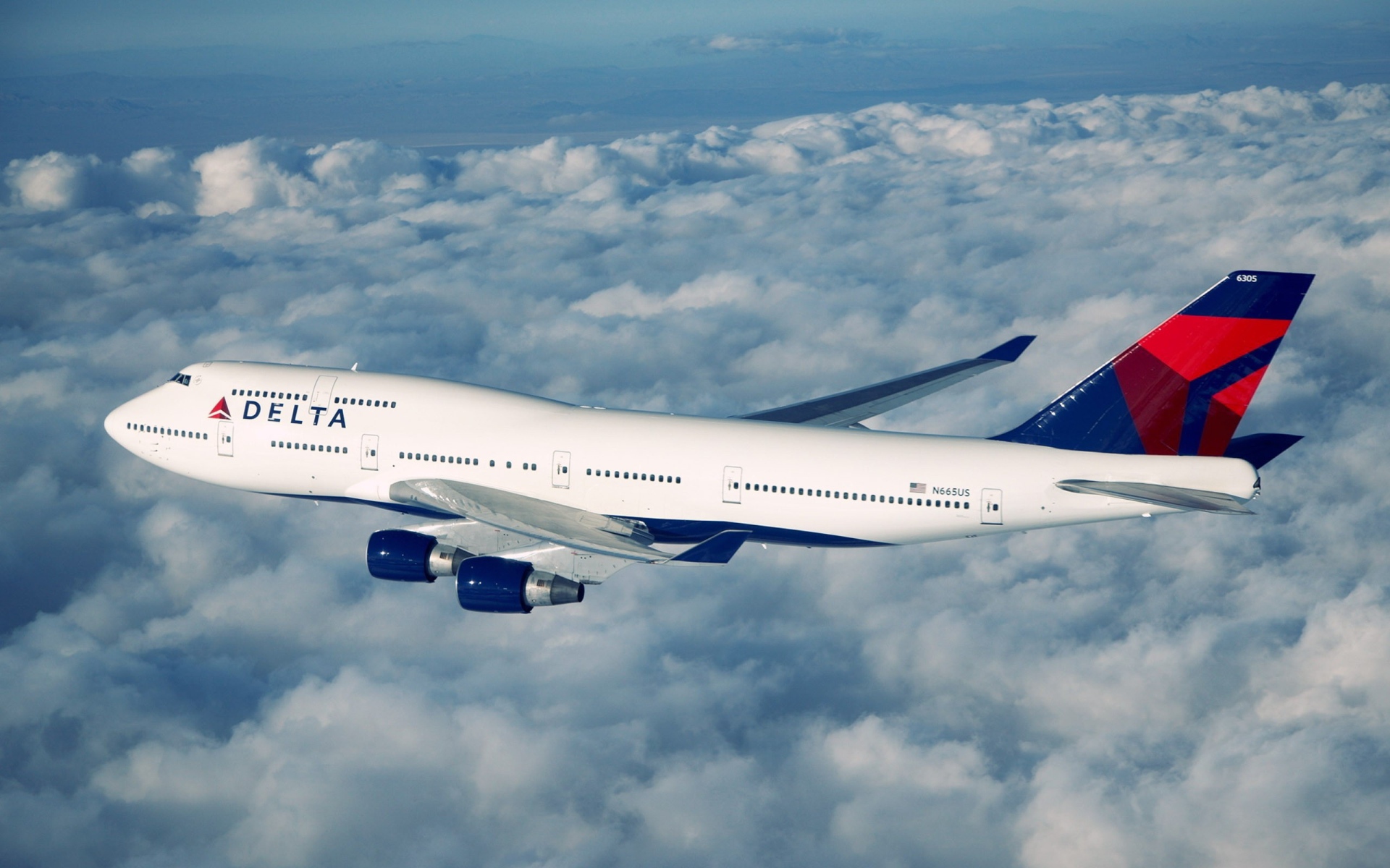 	  Boeing 747 in flight