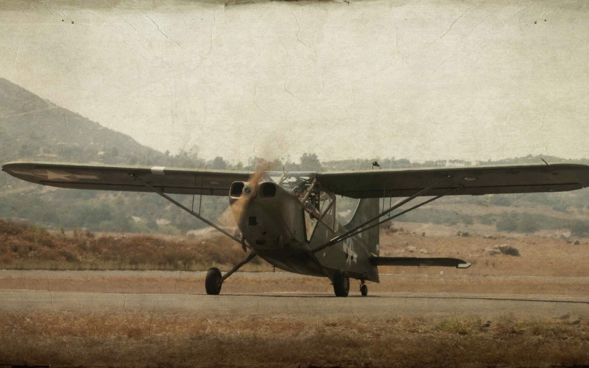 Старый легкий самолет