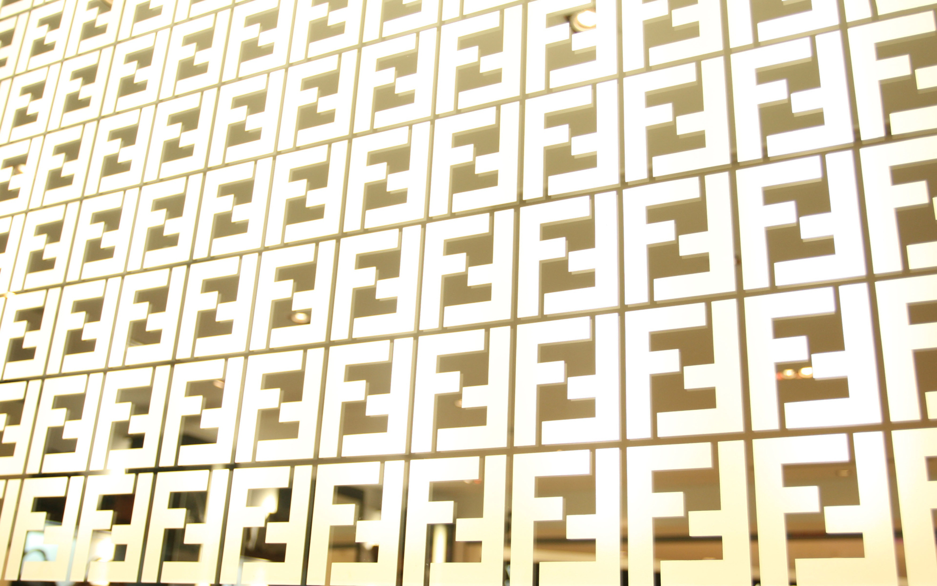 Текстура из логотипа Fendi