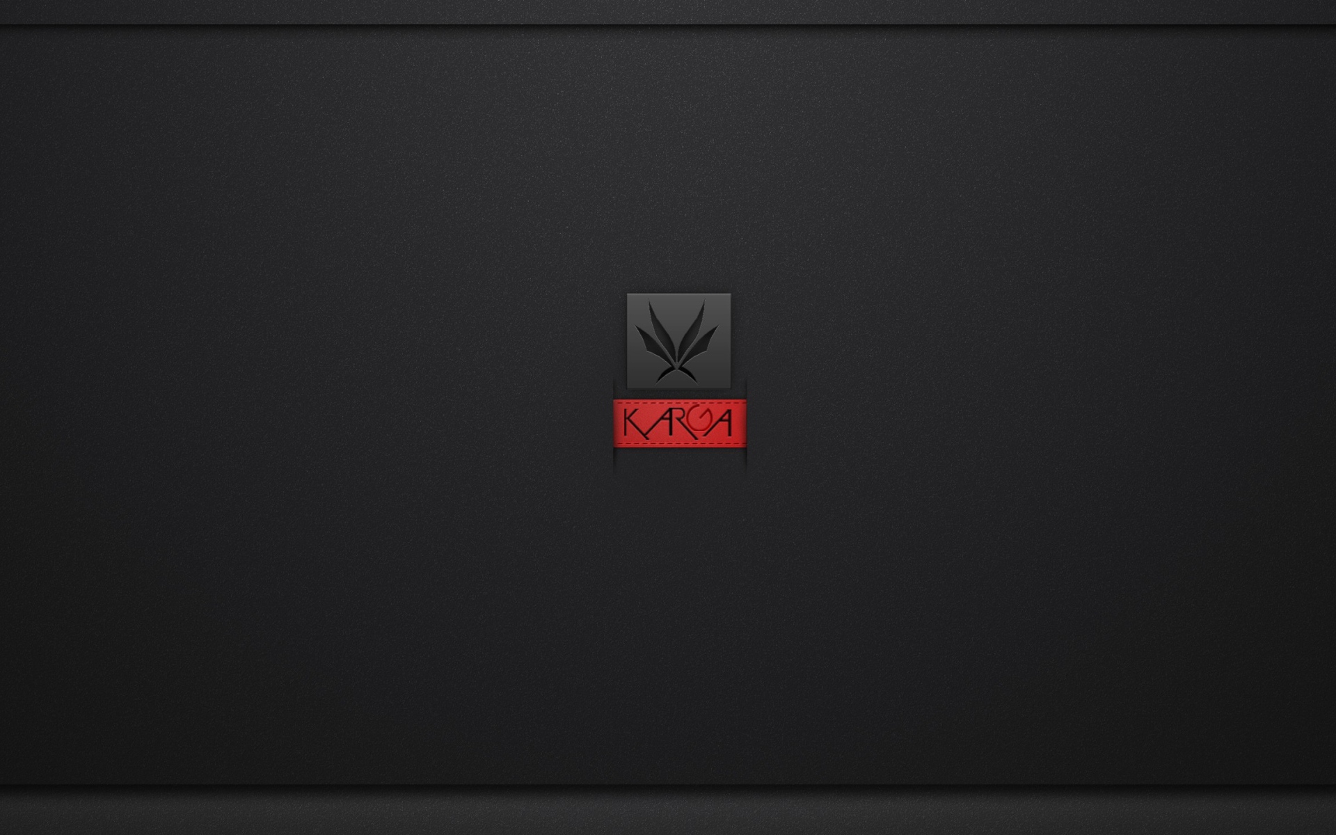 Логотип на черном фоне