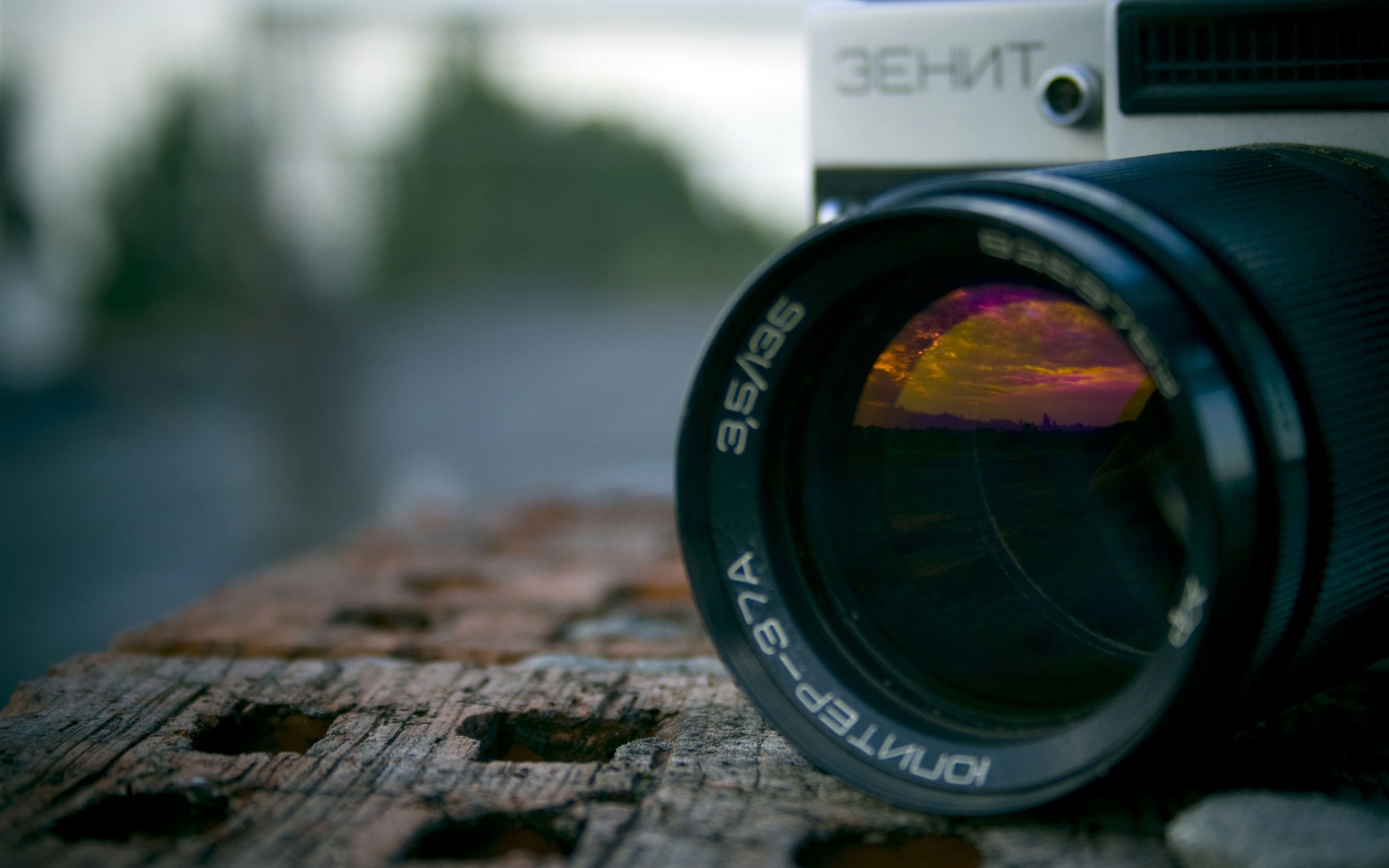 Русский фотоаппарат Зенит