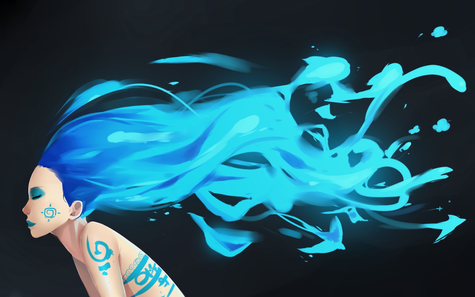 Девушка с голубыми волосами