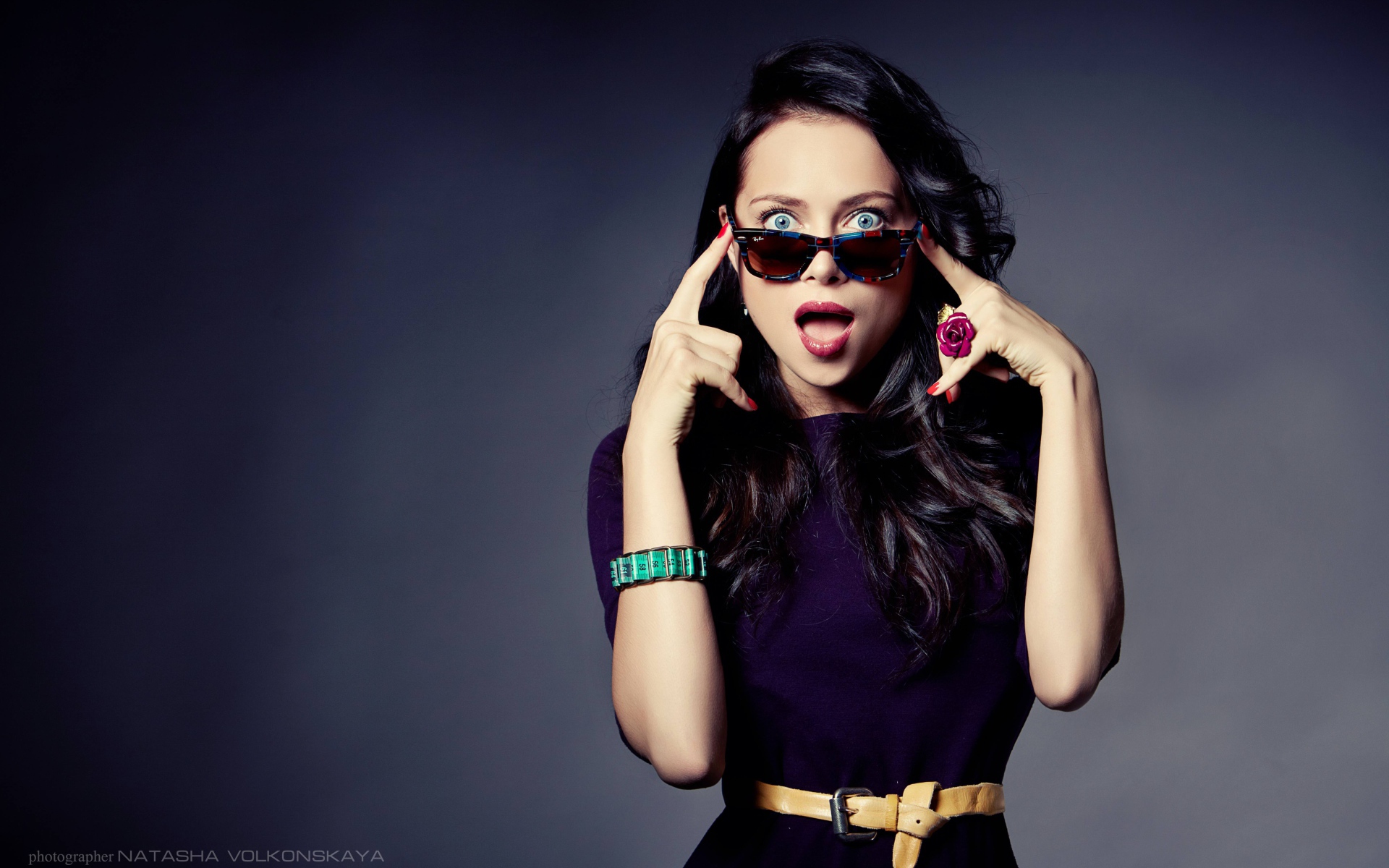 Красивая модель Настасья Самбурская