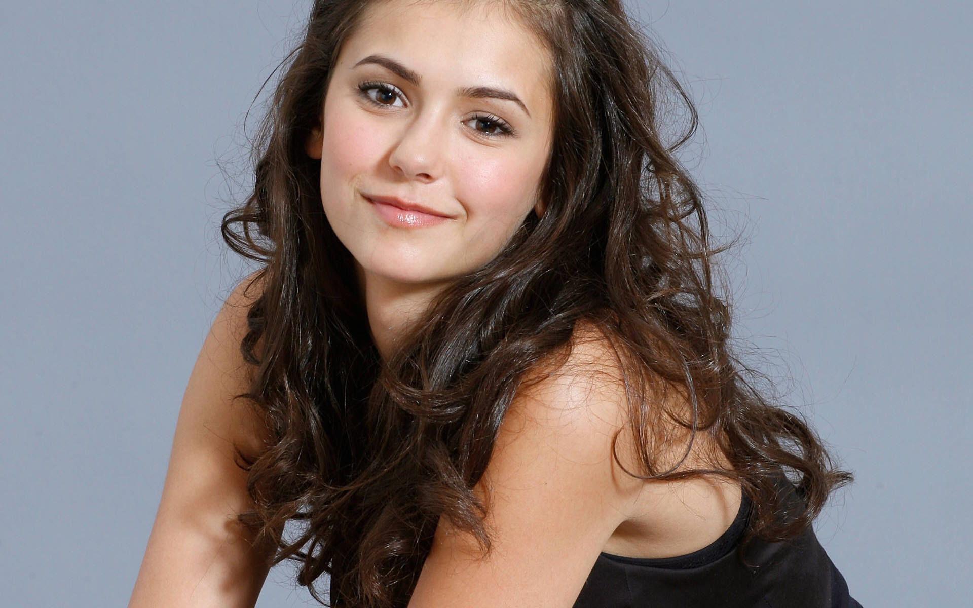 Кинозвезда Нина Добрев