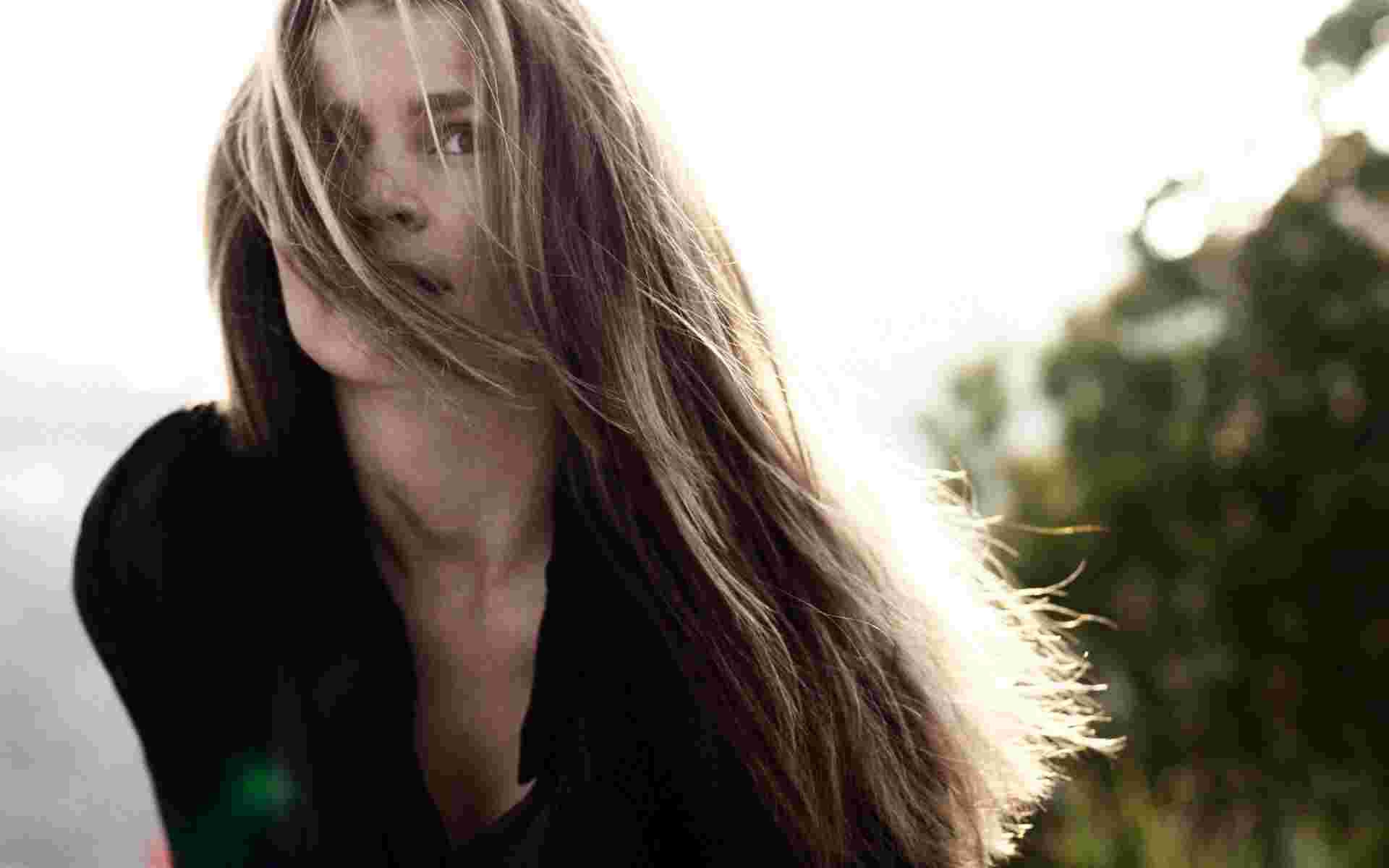 Актриса Юлия Михалкова