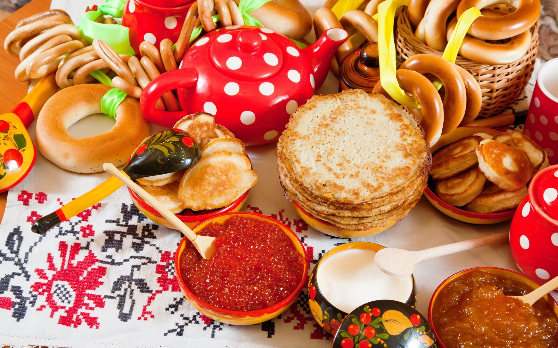 Застолье на Масленицу